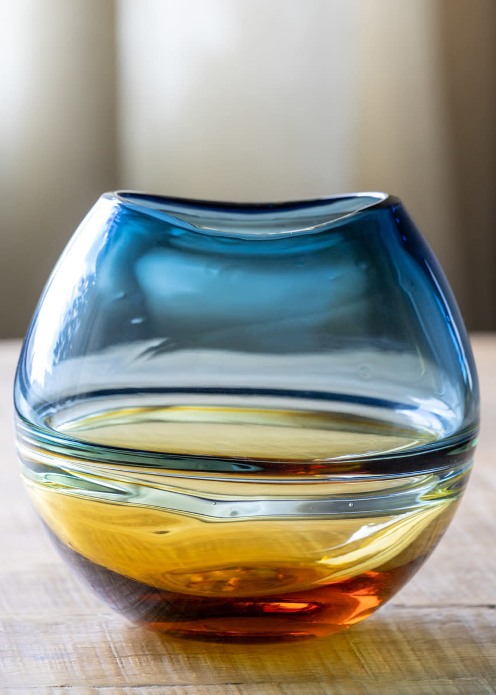 Design Decor Ansen Glass Vase Round
