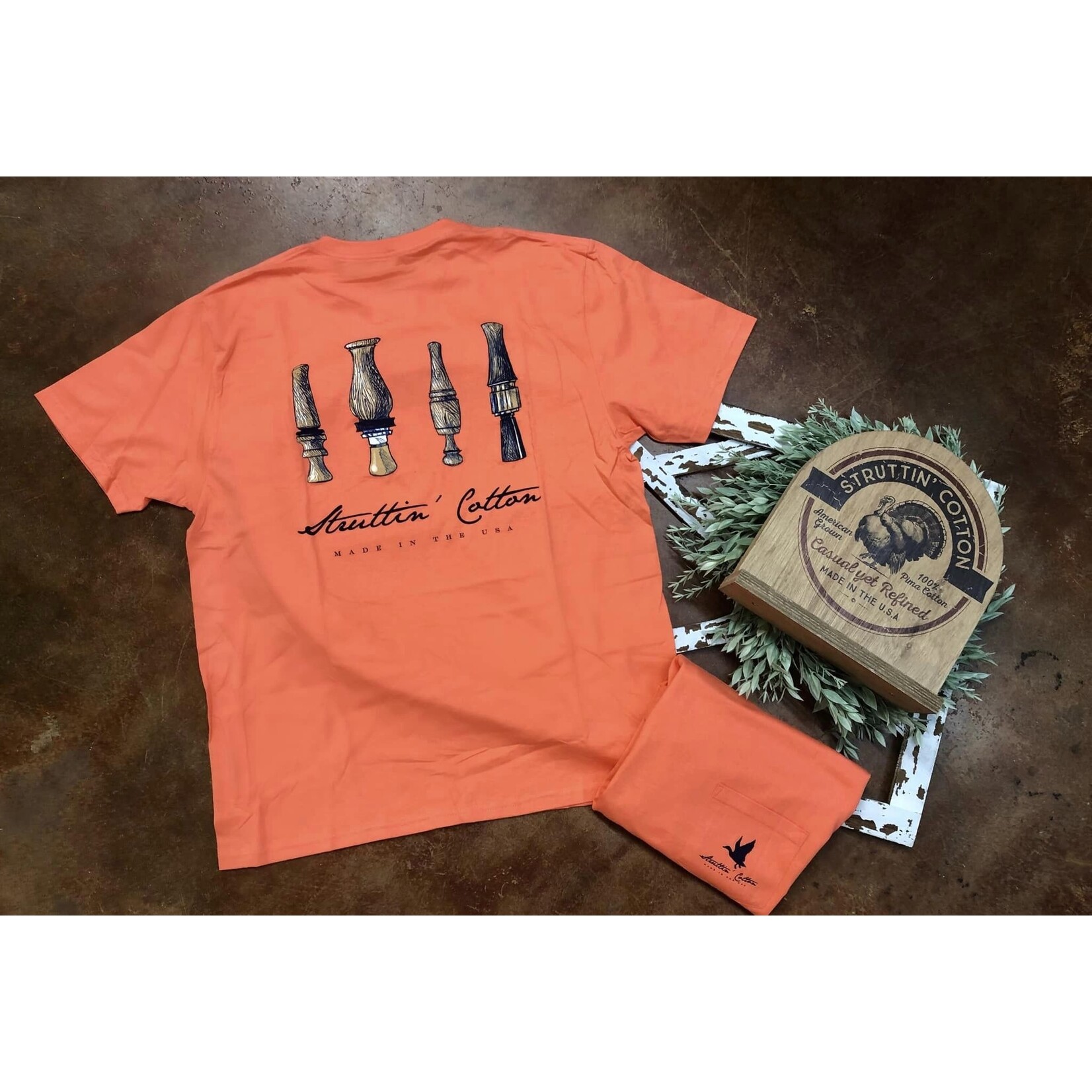 Struttin' Cotton Struttin' Cotton Call 'Em Home S/S TEE Shirt
