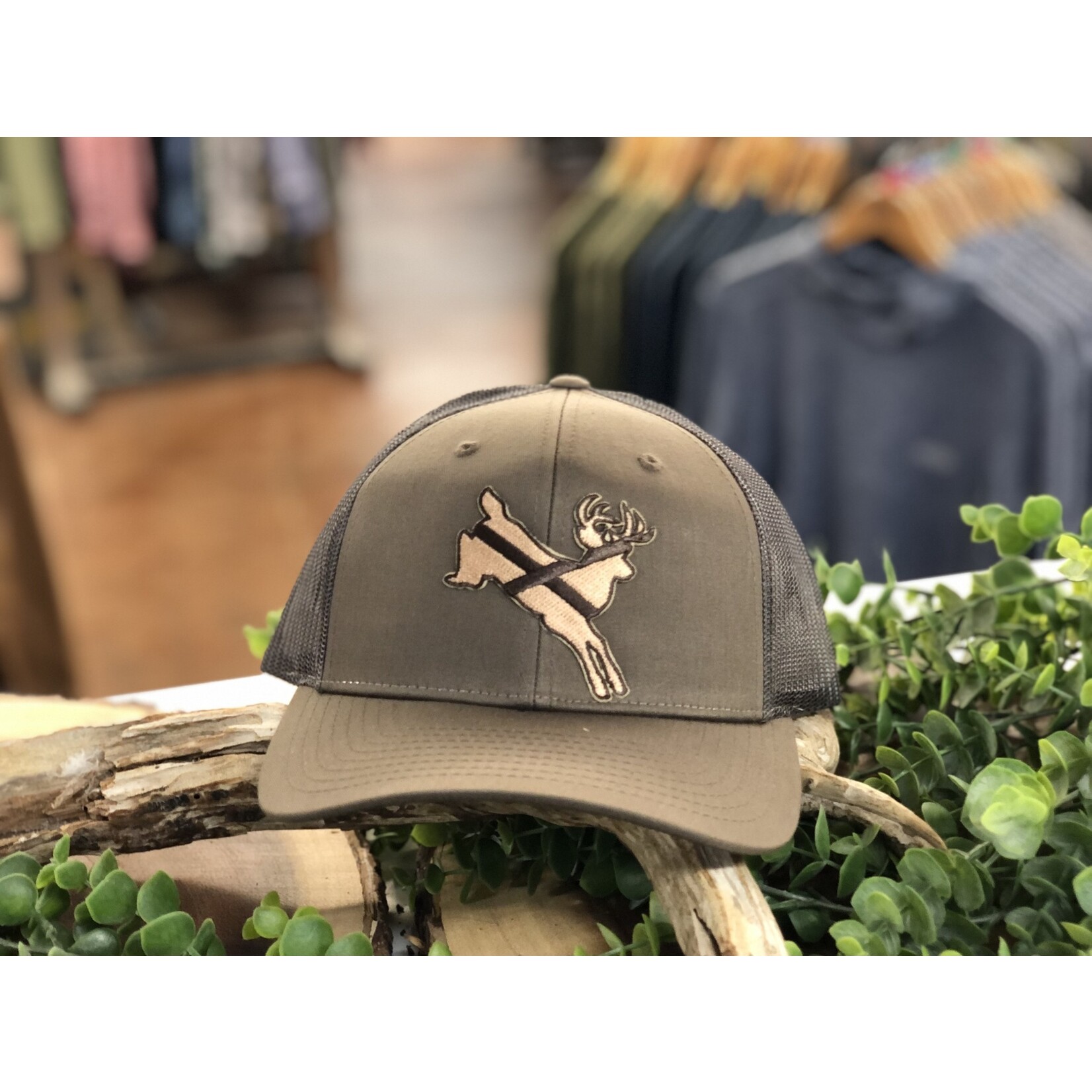 Dixie Fowl Company Dixie Fowl Company Whitetail Buck FS Snapback Hat