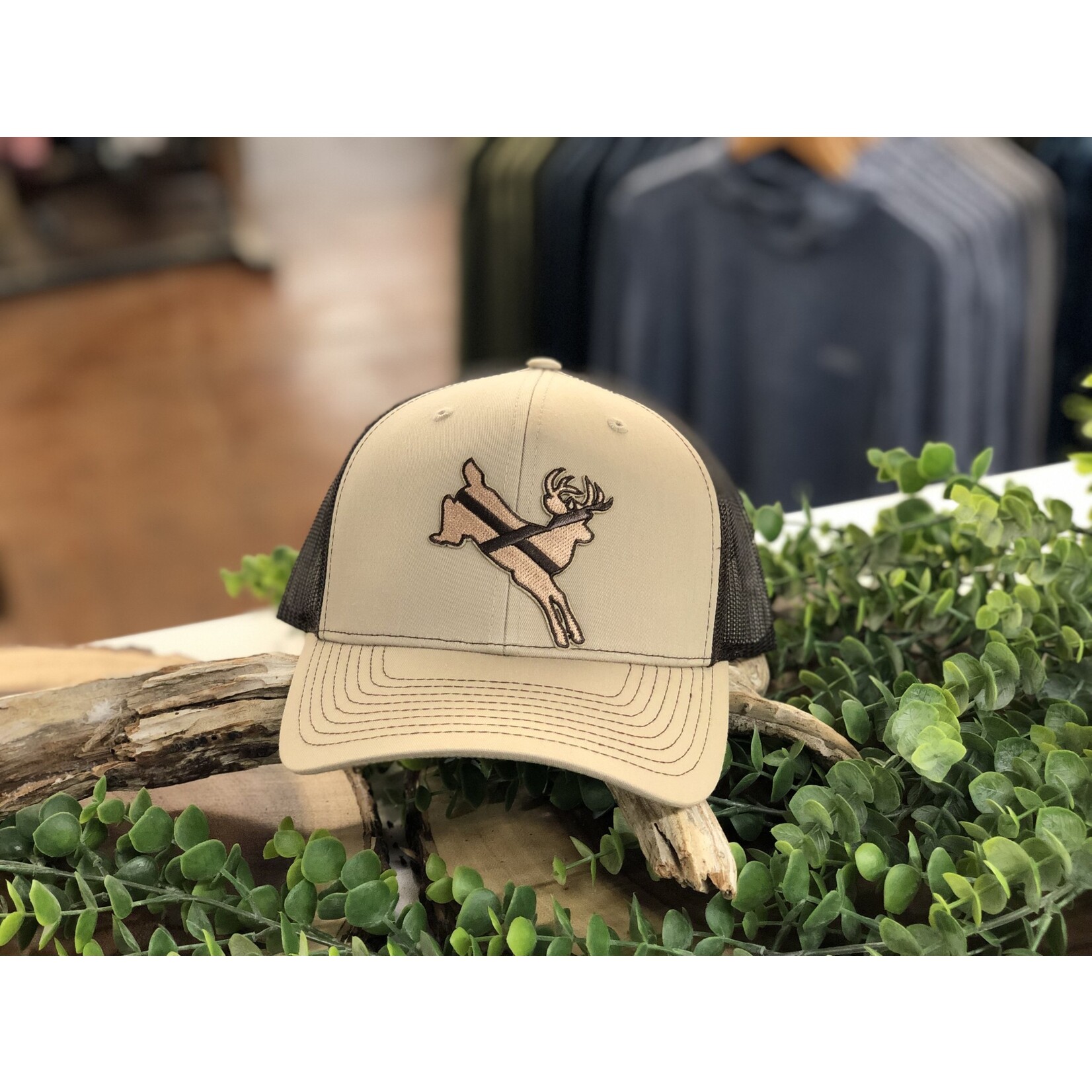 Dixie Fowl Company Dixie Fowl Company Whitetail Buck FS Snapback Hat