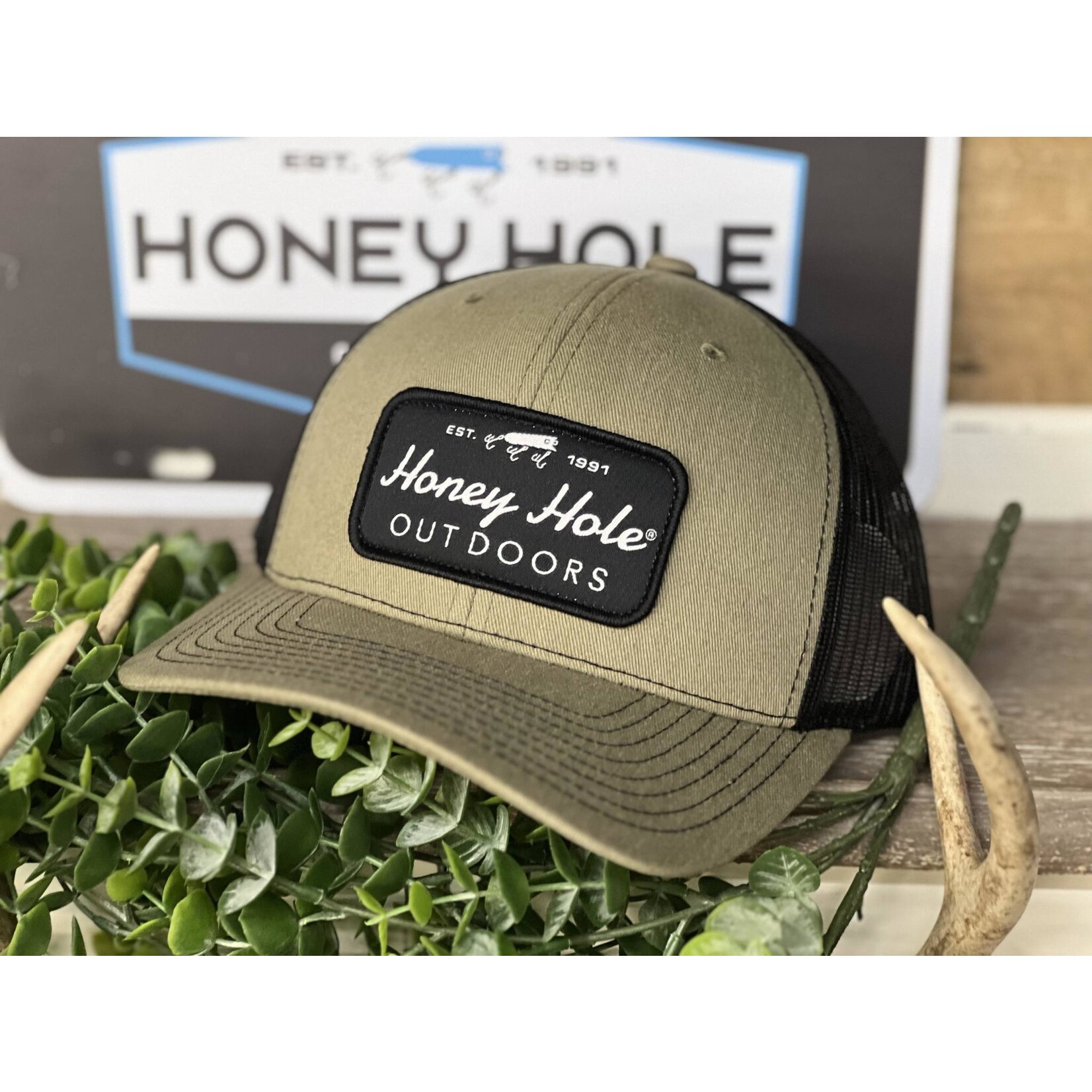 Honey Hole Outdoors Honey Hole Outdoors OG REC Logo Patch Snapback Hat