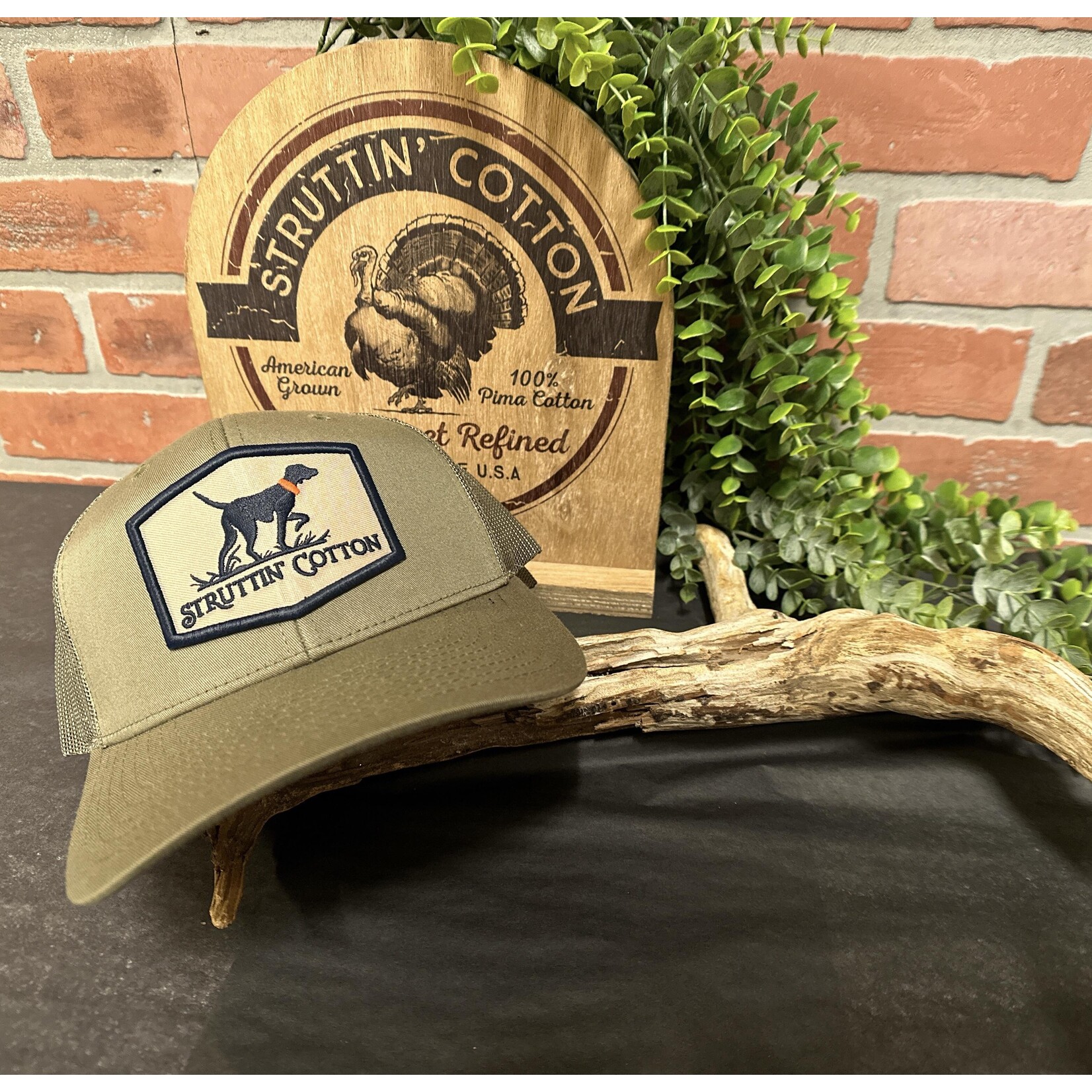 Struttin' Cotton Struttin' Cotton Pointer Patch Trucker Hat