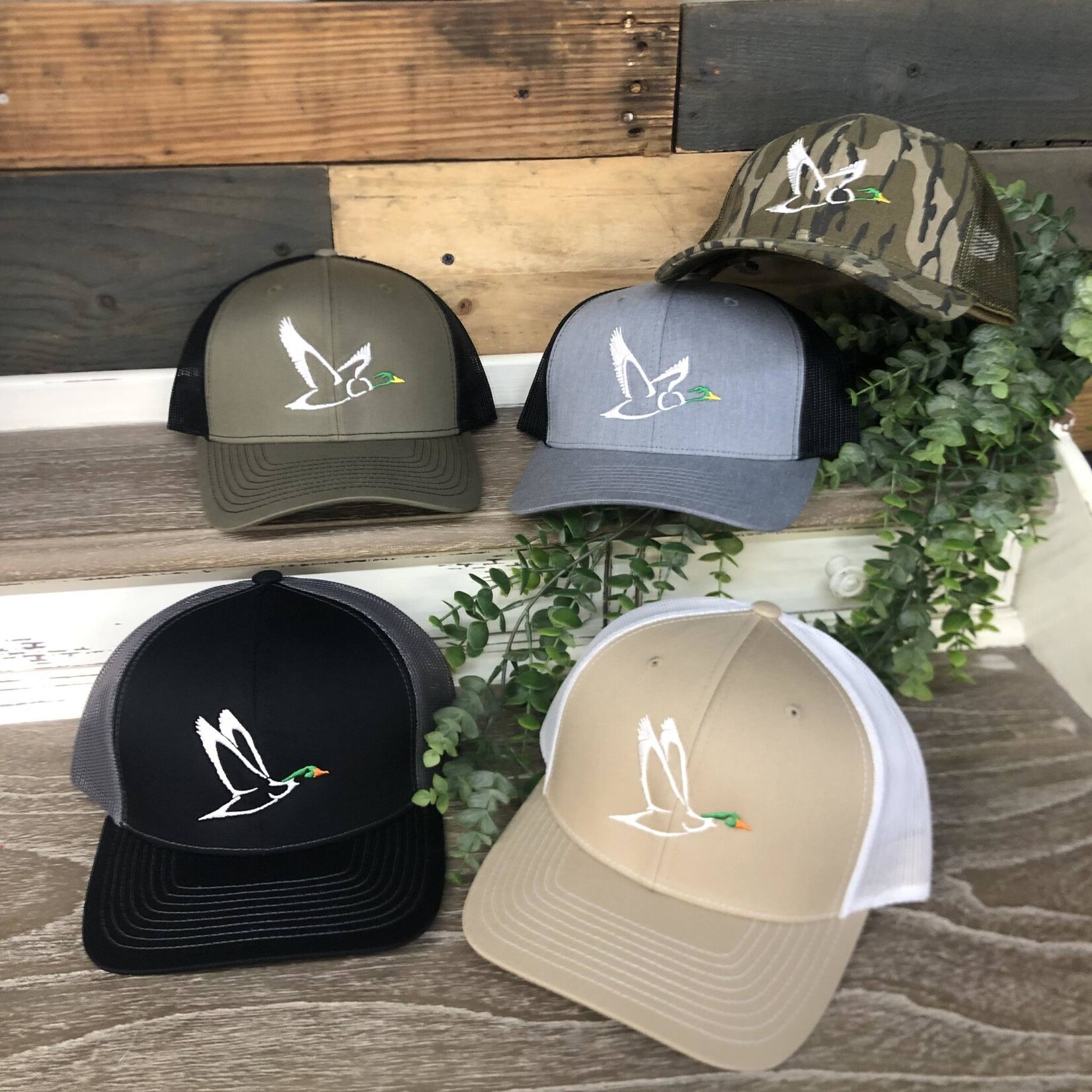 Low Country Comfort Low Country Comfort Embroidered Flying Mallard Line Snapback Hat