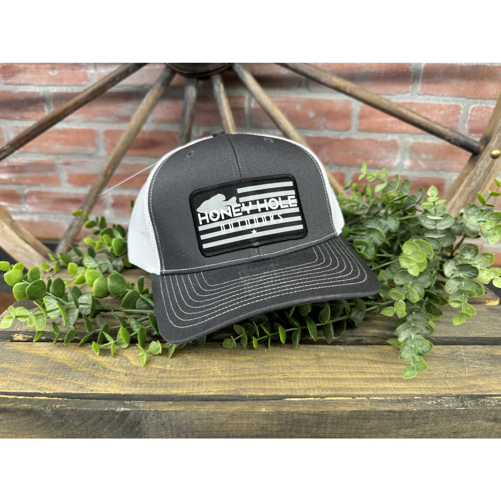 Honey Hole Outdoors Honey Hole Outdoors Grey Flag Patch Snapback Hat