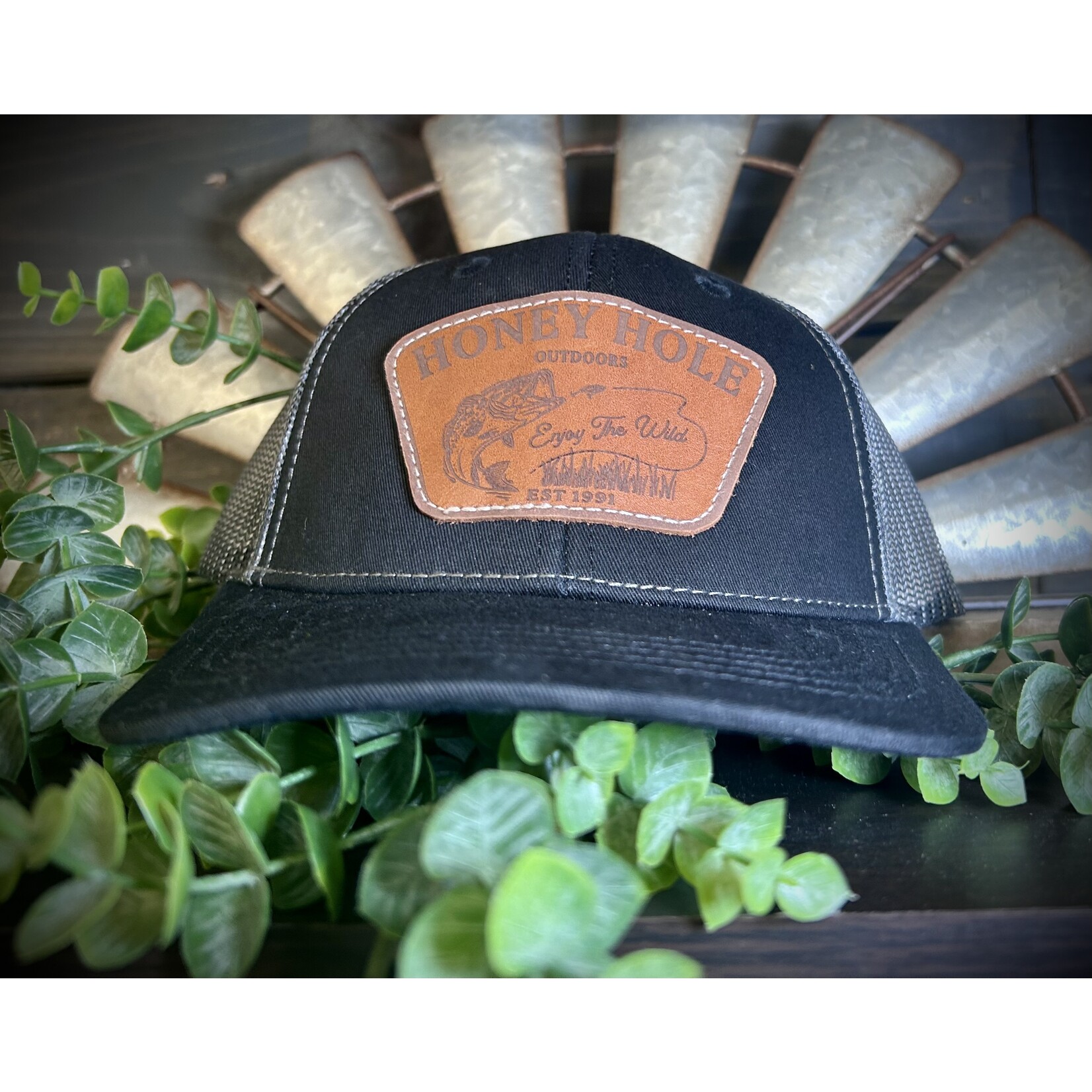 Honey Hole Outdoors Honey Hole Outdoors Youth Bass Bite Leather Patch Snapback Hat