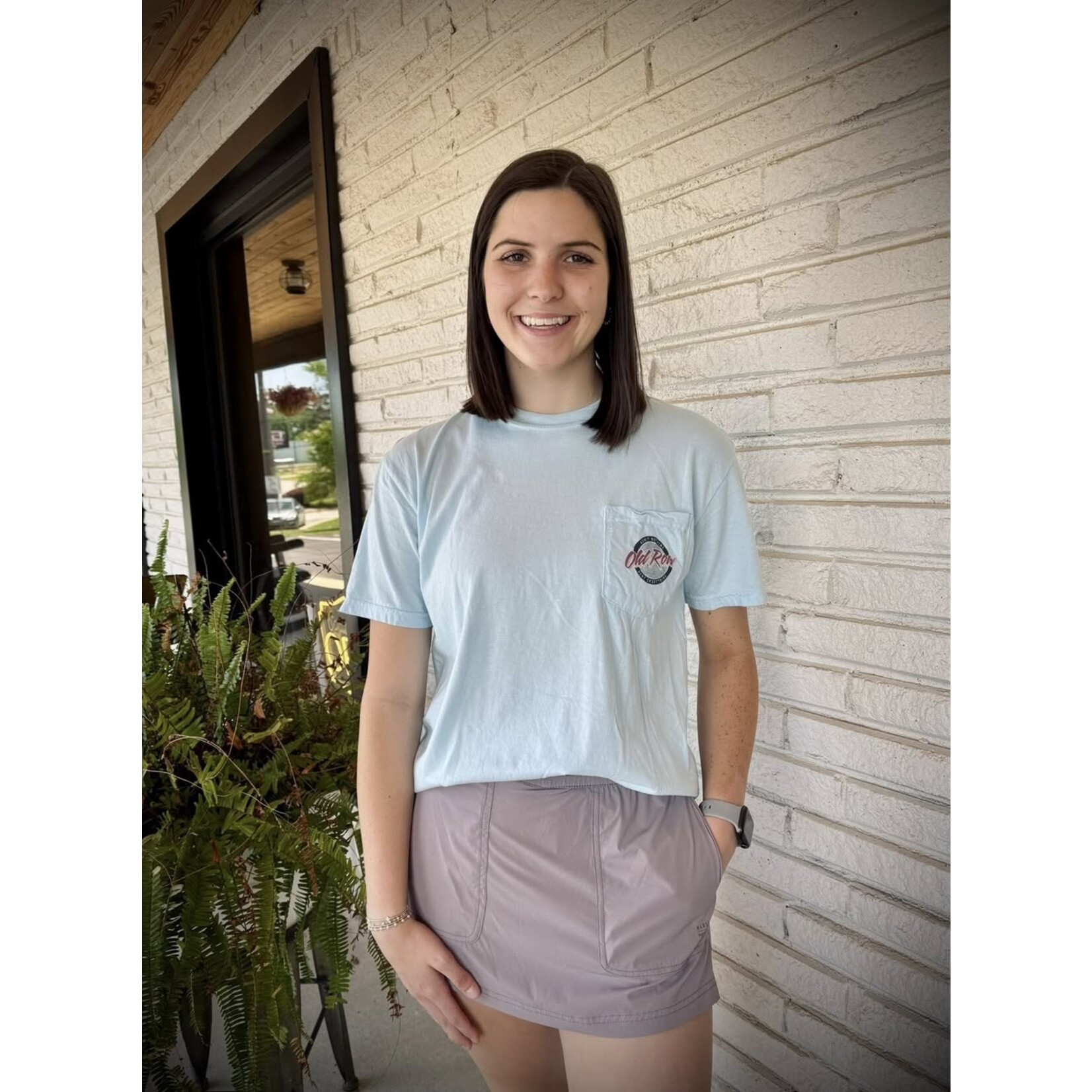 OLD ROW Old Row Outdoors Women's Circle Logo Light Blue w Navy Pocket S/S TEE Shirt