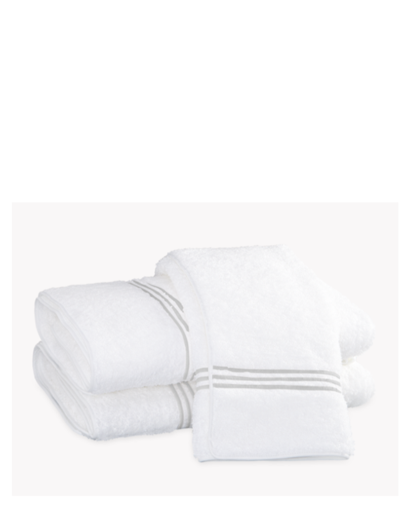 Matouk Bel Tempo Bath Towel - Silver