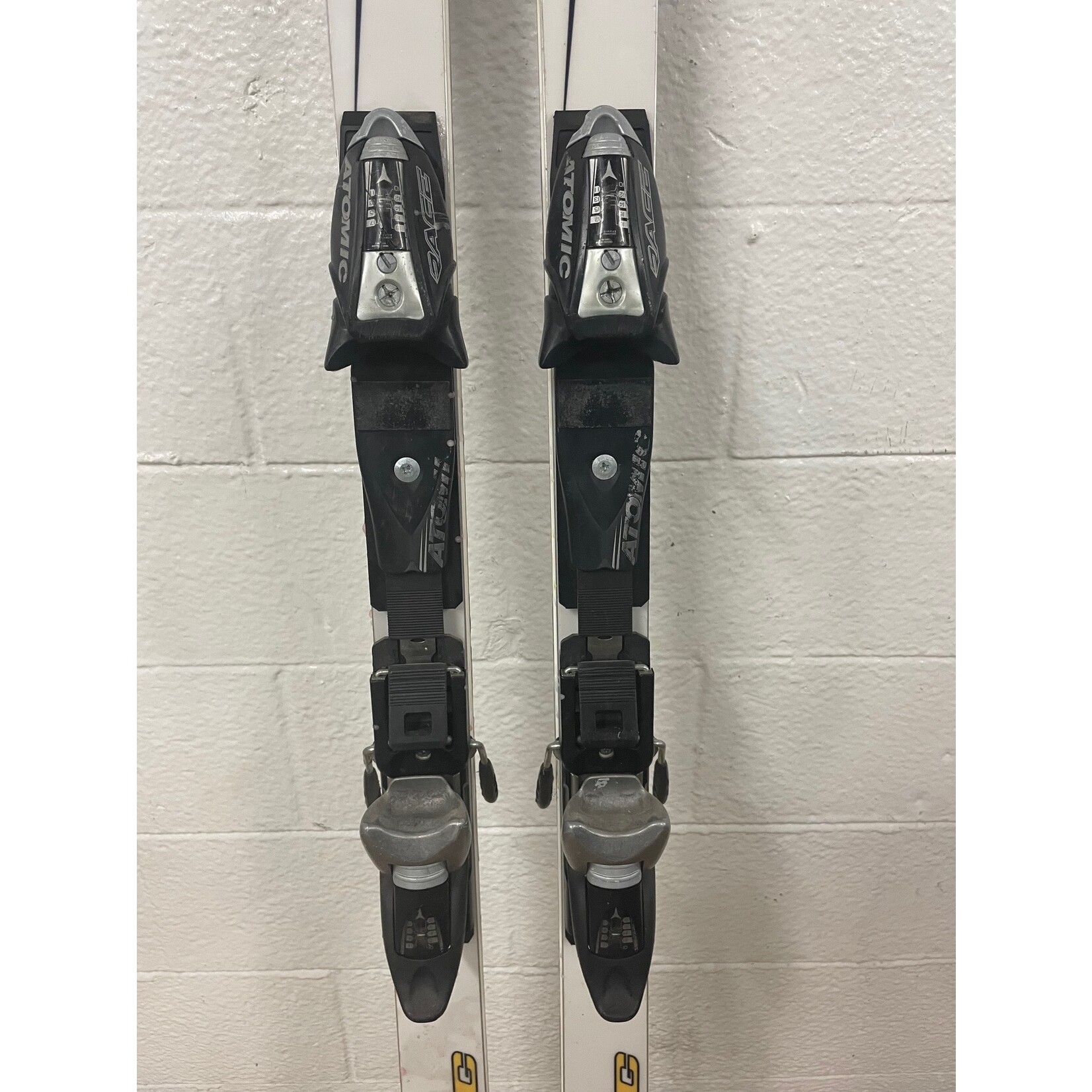 ATOMIC SKIS RACE SG R33M 210CM + ATOMIC RACE10/18 METAL USED ATOMIC SKIS RACE SG R33M 210CM + ATOMIC RACE10/18 METAL USED