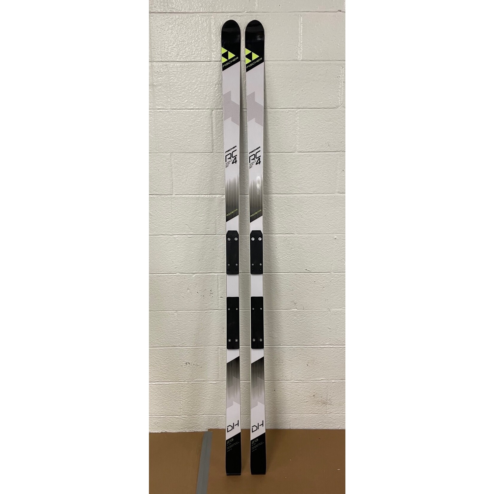 Ski | Fischer RC4 Worldcup SL Men Curv Booster + RC4 Z 18 FF