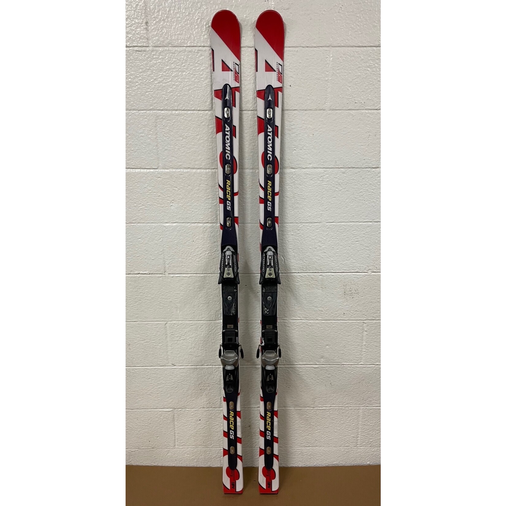 USED ATOMIC SKIS RACE GS D2 R23M 184CM A115200 + RACE 10/18 METAL USED