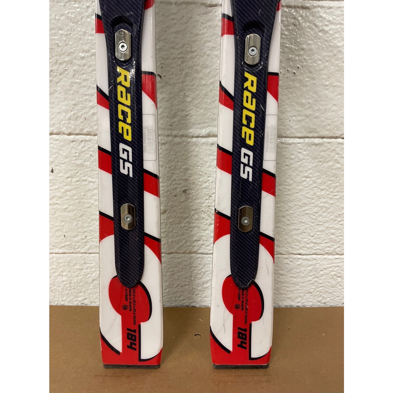 USED ATOMIC SKIS RACE GS D2 R23M 184CM A115200 + RACE 10/18 METAL USED
