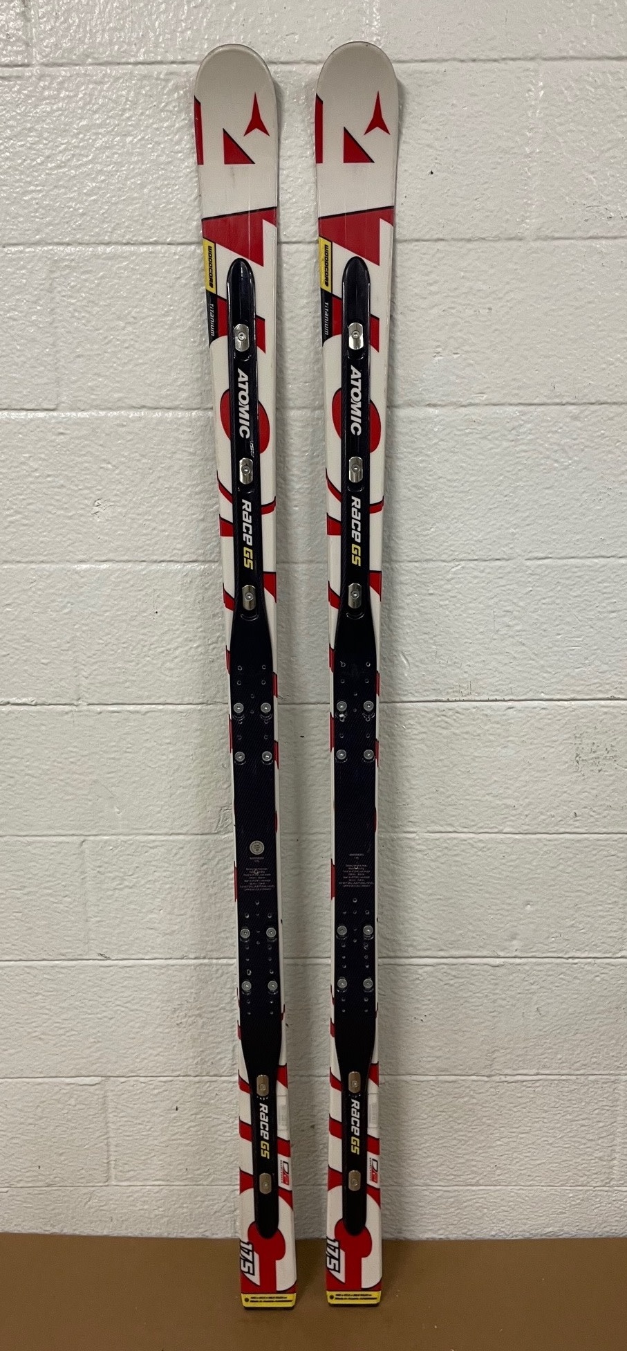 ATOMIC SKIS RACE GS DOUBLEDECK D2 TI JR R23M 175CM AA0009200 USED