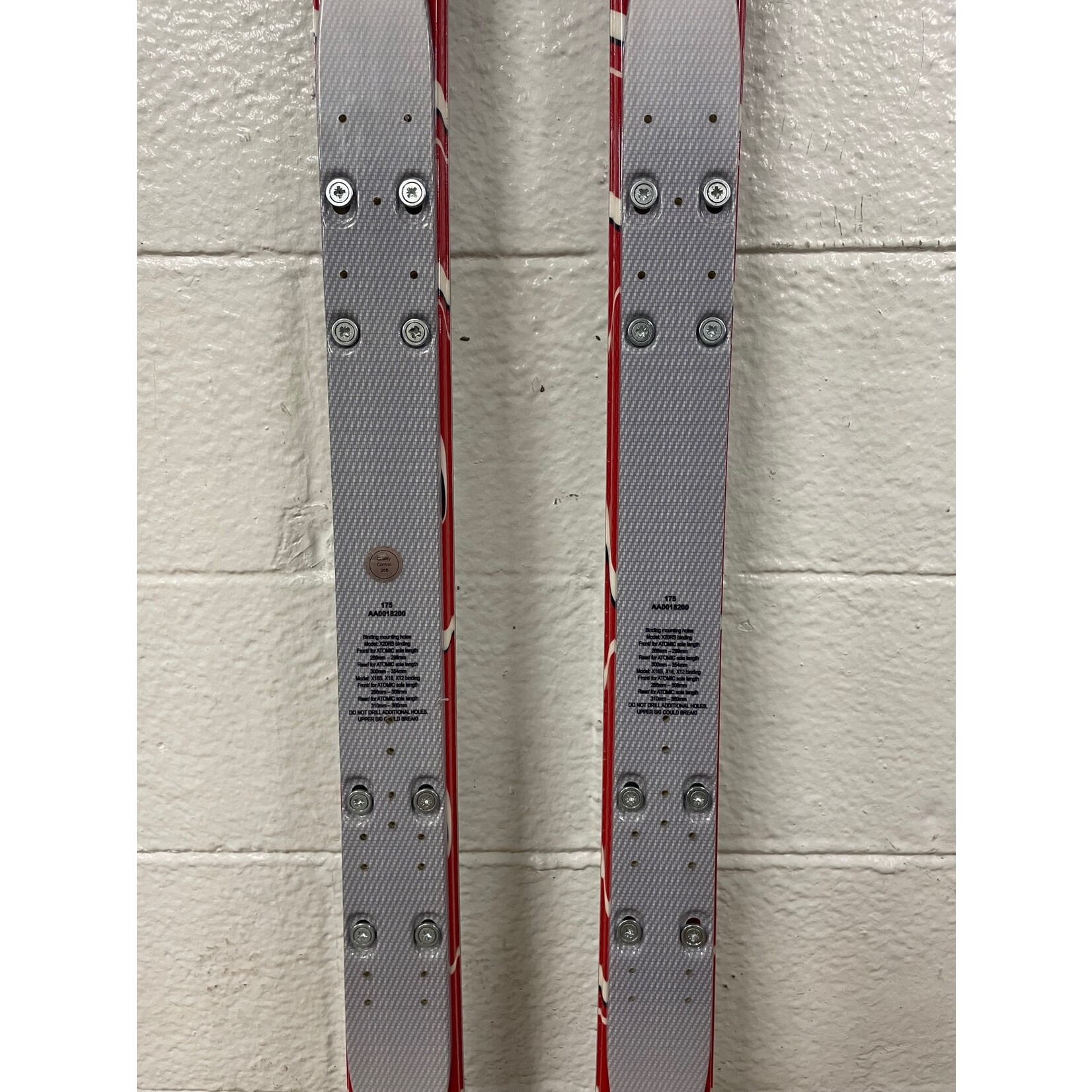 NEW ATOMIC SKIS RACE GS DOUBLEDECK D2 TI JR R23M 175CM AA0018200 NEW