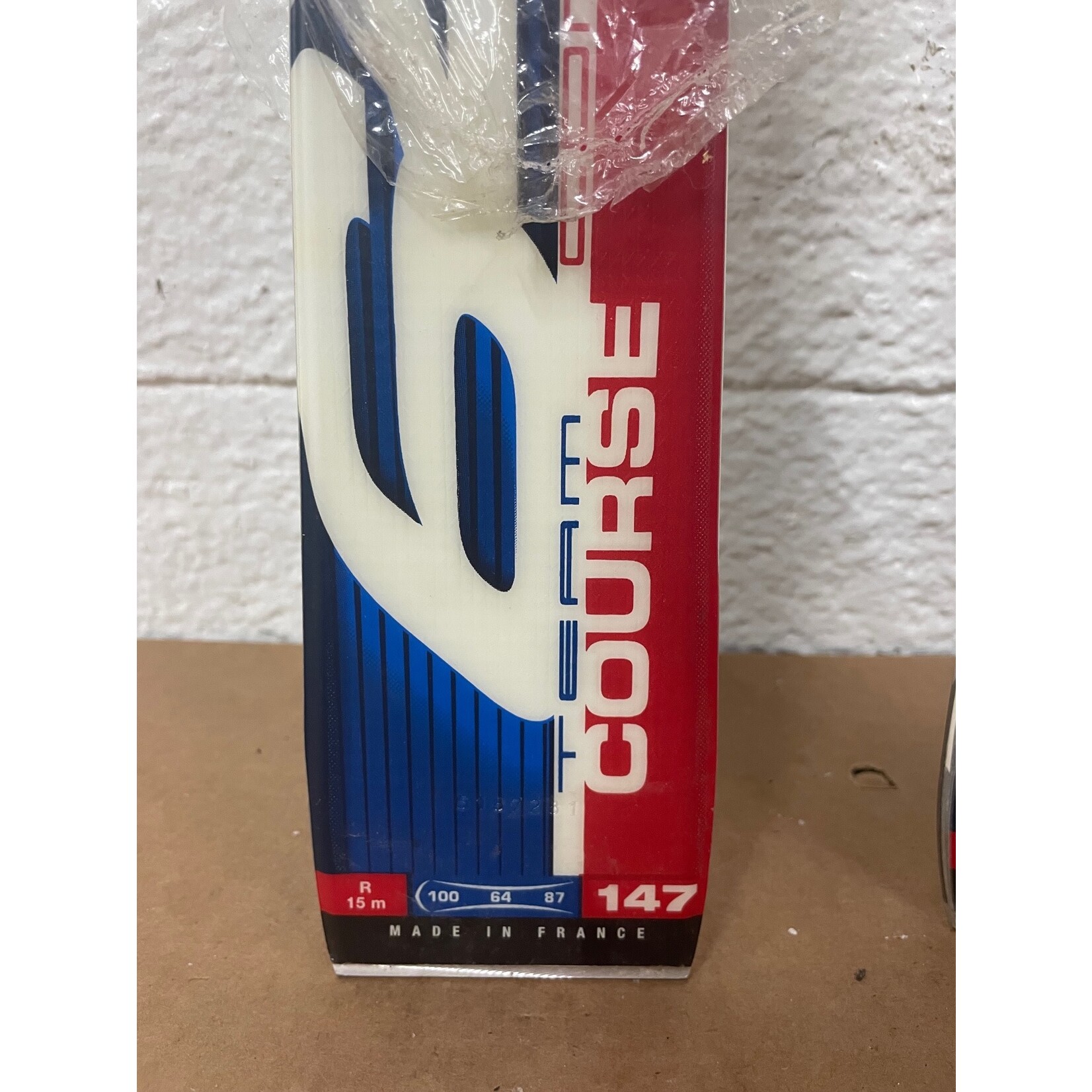 NEW DYNASTAR SKIS TEAM COMP COURSE 64 R15M 147CM DA5G503 NEW