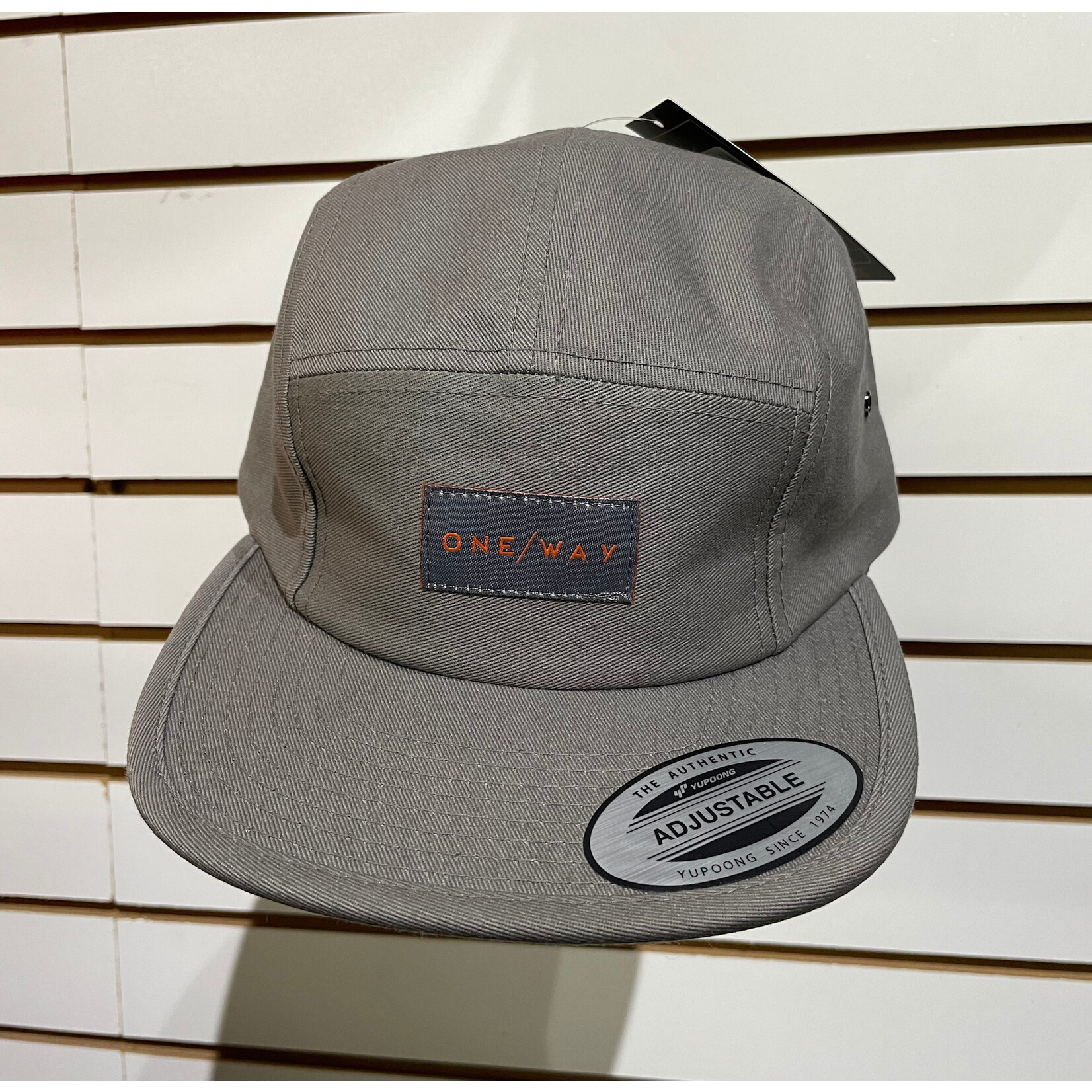 ONE WAY ONE-WAY HAT OW CAP 5PANEL GRAY BLK LOGO