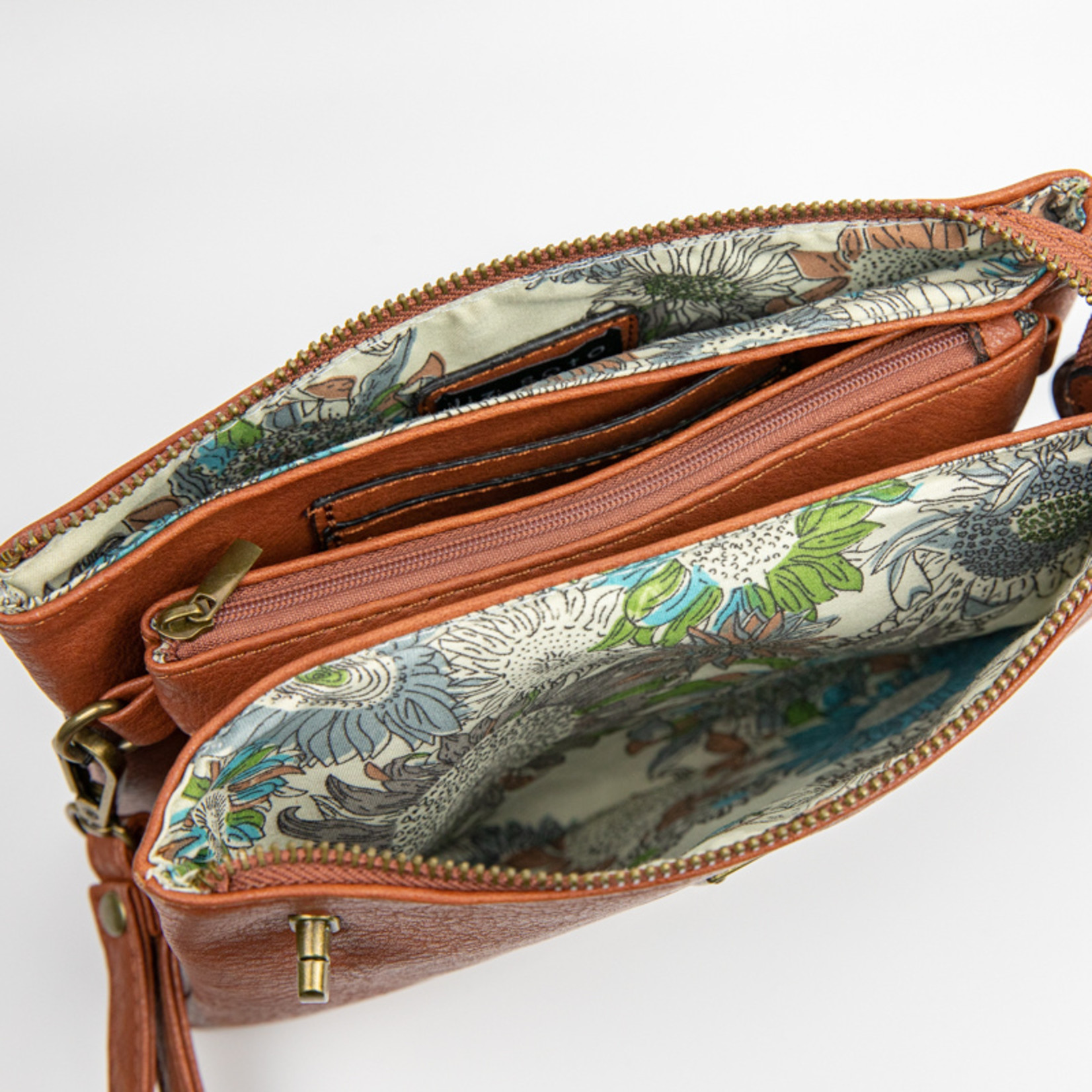 Ella Crossbody/Wristlet | Brown