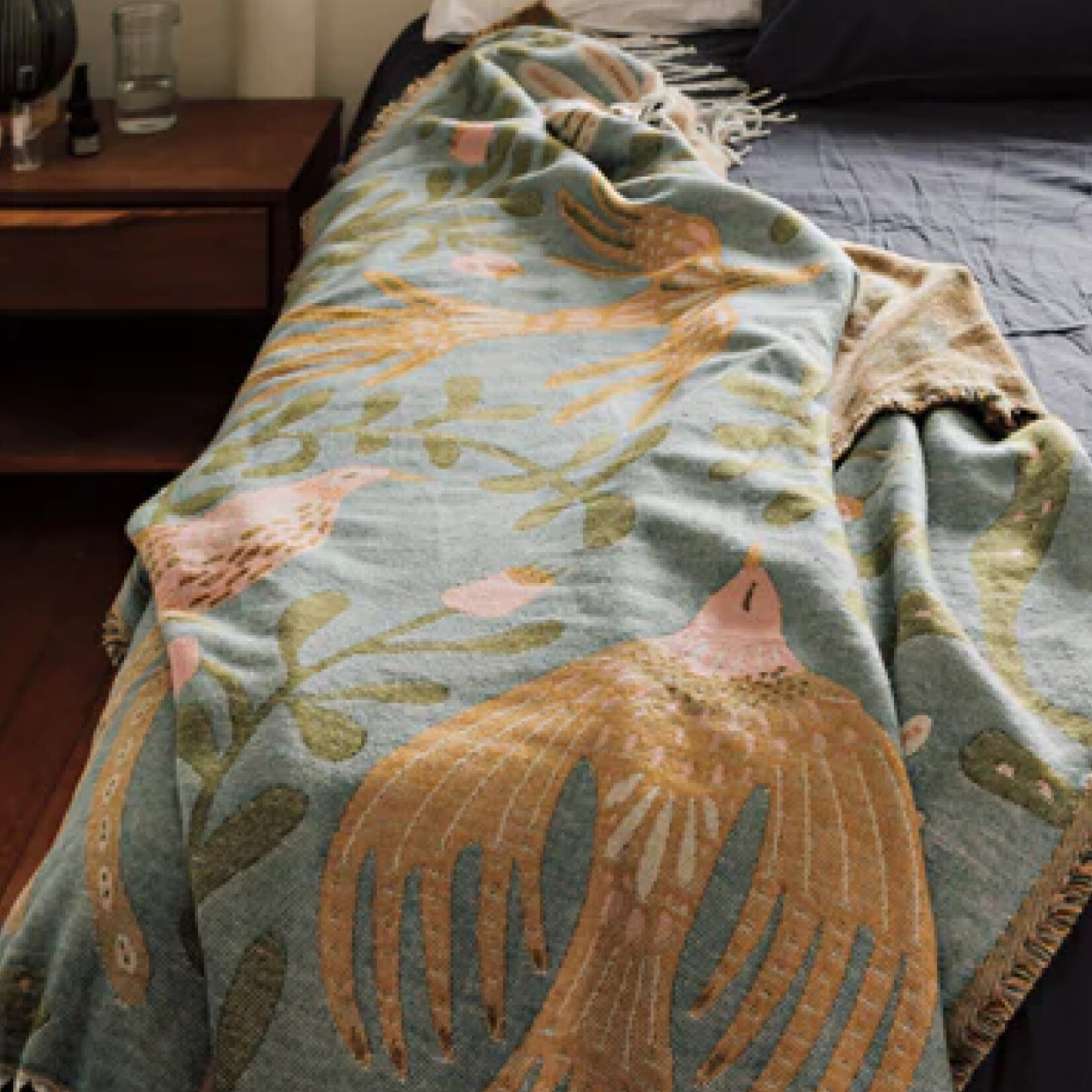 Plume Throw