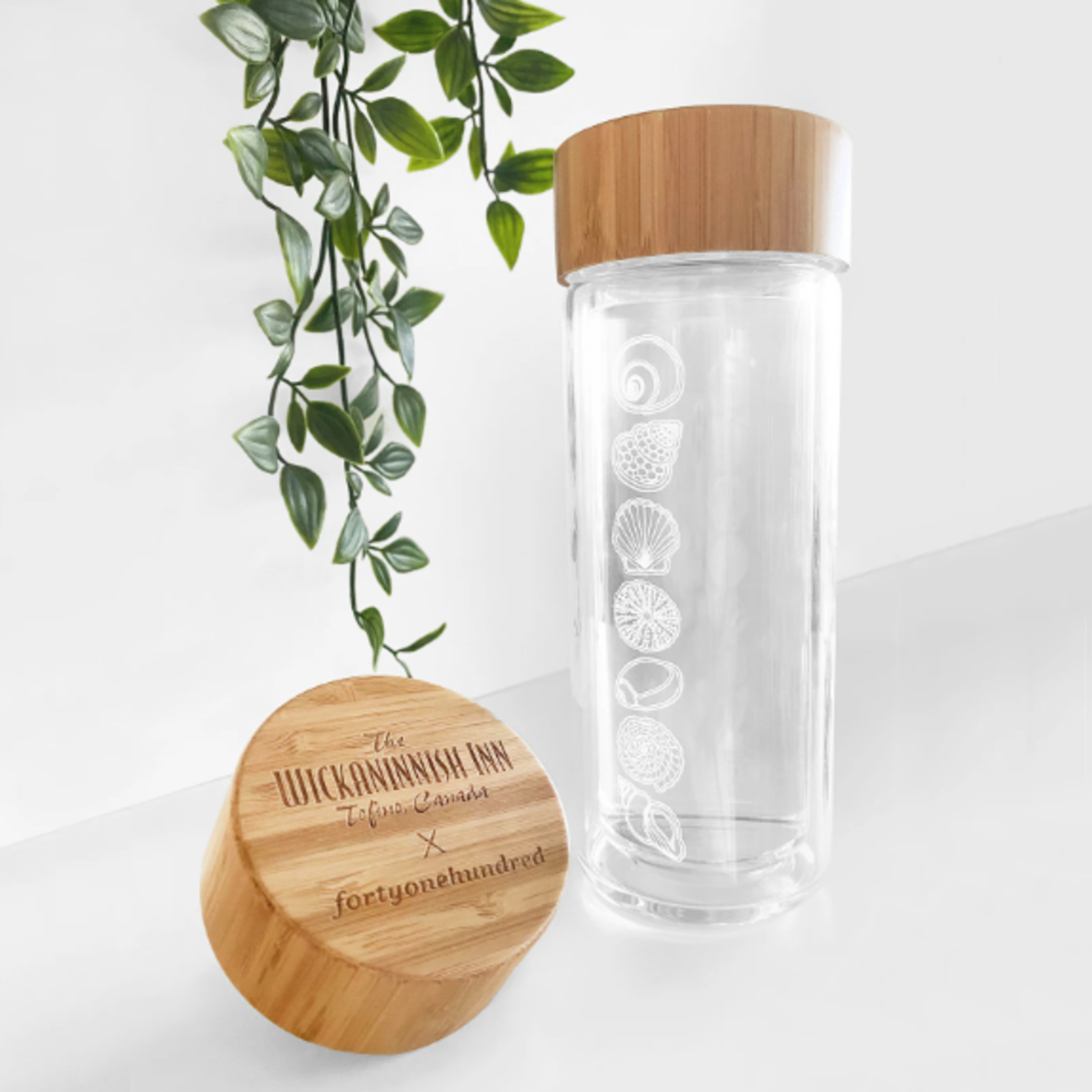 fortyonehundred Glass & Bamboo Bottle (Shells)