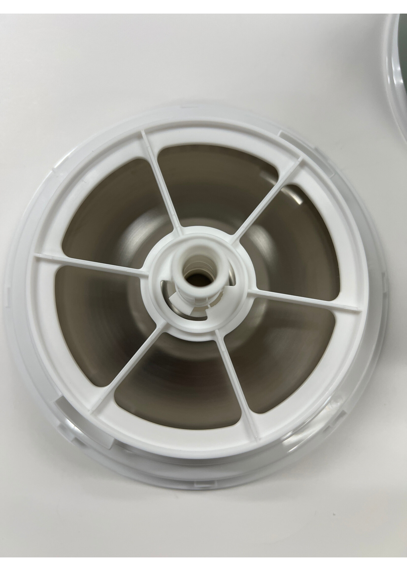 Level One Pets AUTOMATIC PET WATER FOUNTAIN