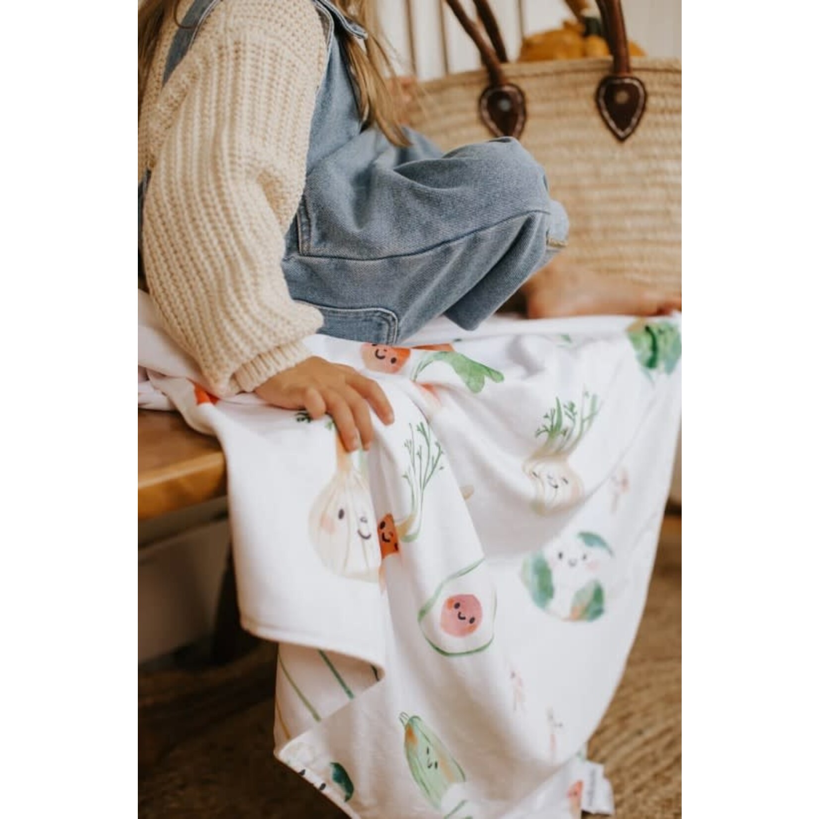 VEILLE SUR TOI - Minky blanket - Vegetables/Stripes - Au Marché (Elena Comte)