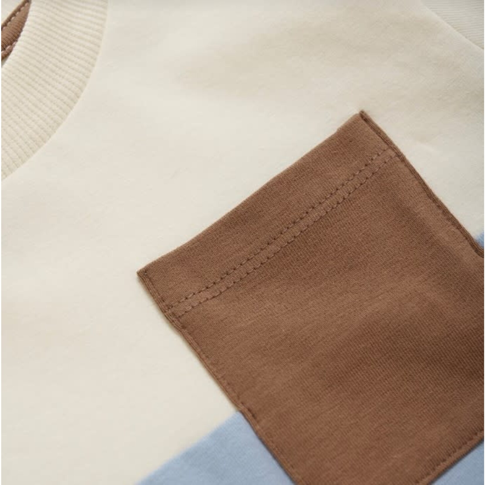 Enfant ENFANT - T-shirt à manches courtes colour block blanc et bleu avec poche marron