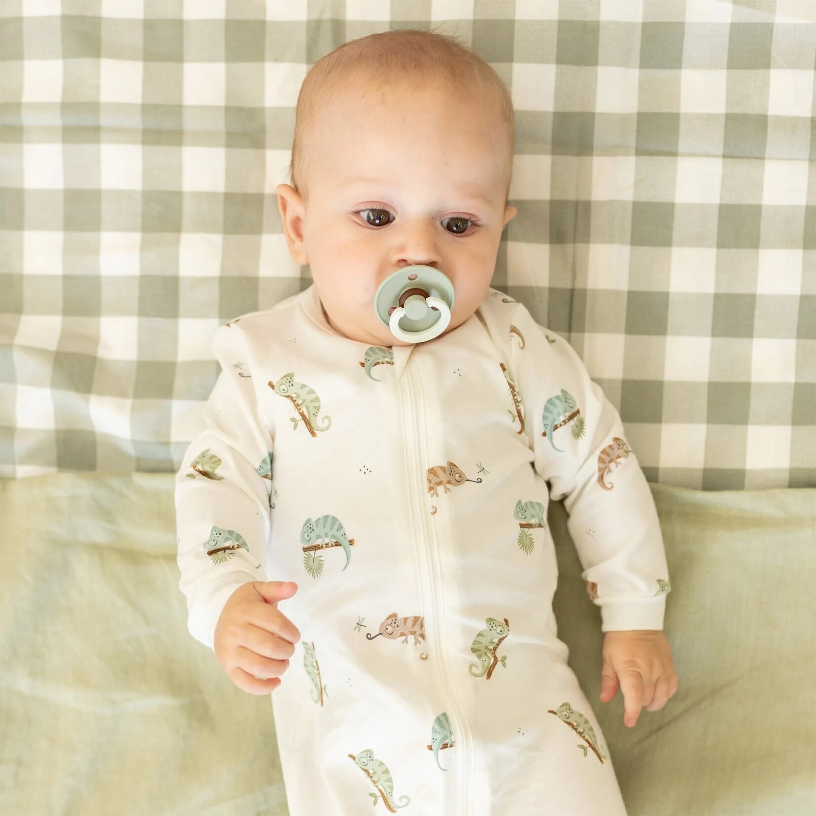 Petit Lem PETIT LEM - Off-white baby pajamas with 'Chameleon' print