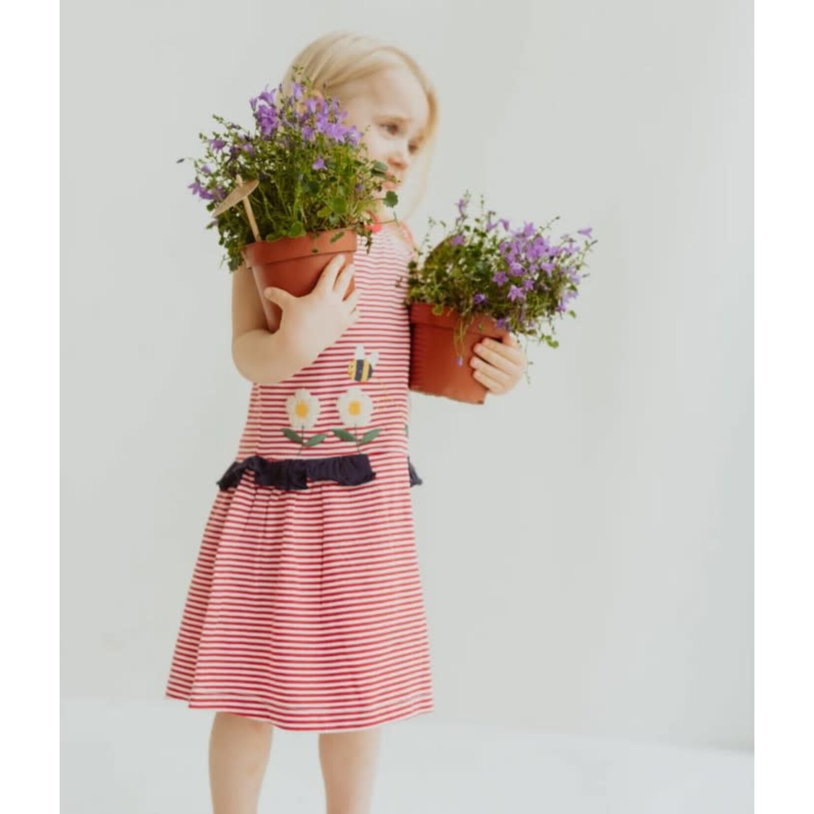 Lilly+Sid LILLY+SID - Busy bee frill sleeveless dress with flower embroideries