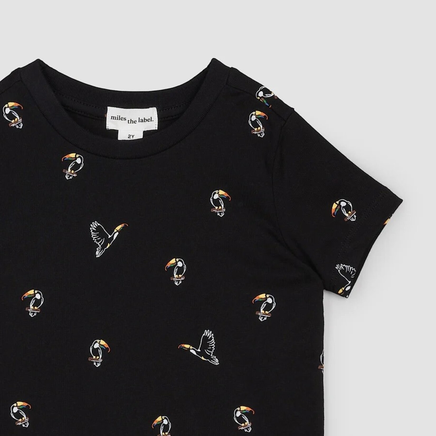 Miles the label MILES THE LABEL - T-shirt à manches courtes noir avec imprimé de toucans