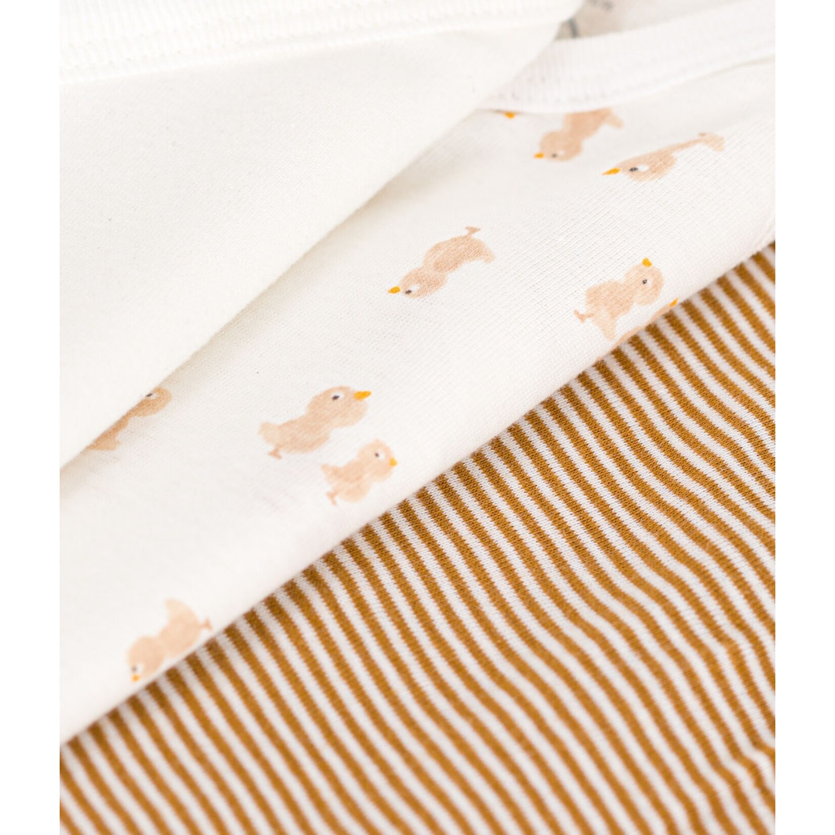 Petit Bateau PETIT BATEAU - Pack of 3 long sleeved bodysuits with wrap-over collar 'striped caramel and white/white with little ducklings/Plain white'