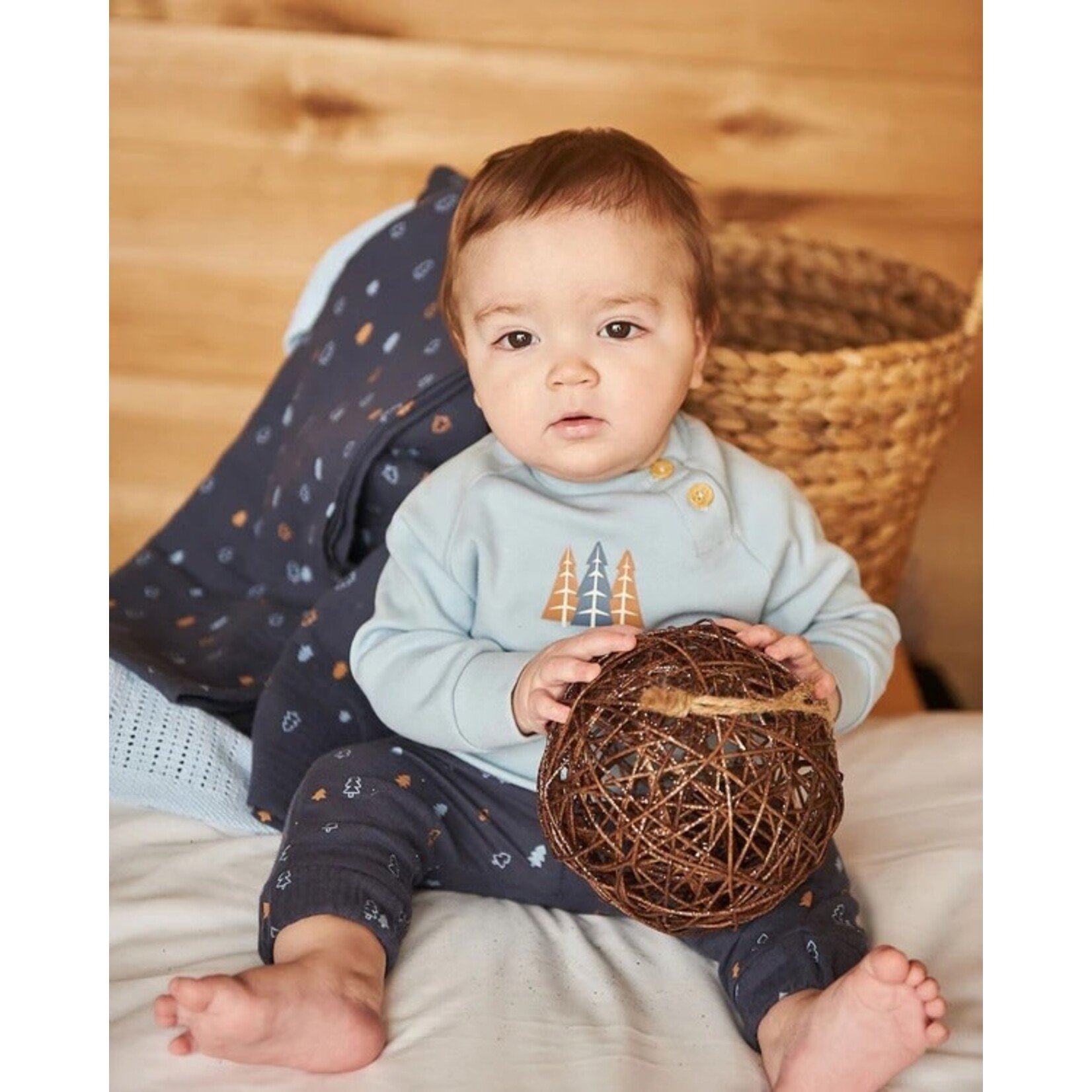 Deux par Deux DEUX PAR DEUX - Two Piece Set - Light Blue Top and Navy Muslin Pants with Fir Tree Print 'Cool Raccoon'