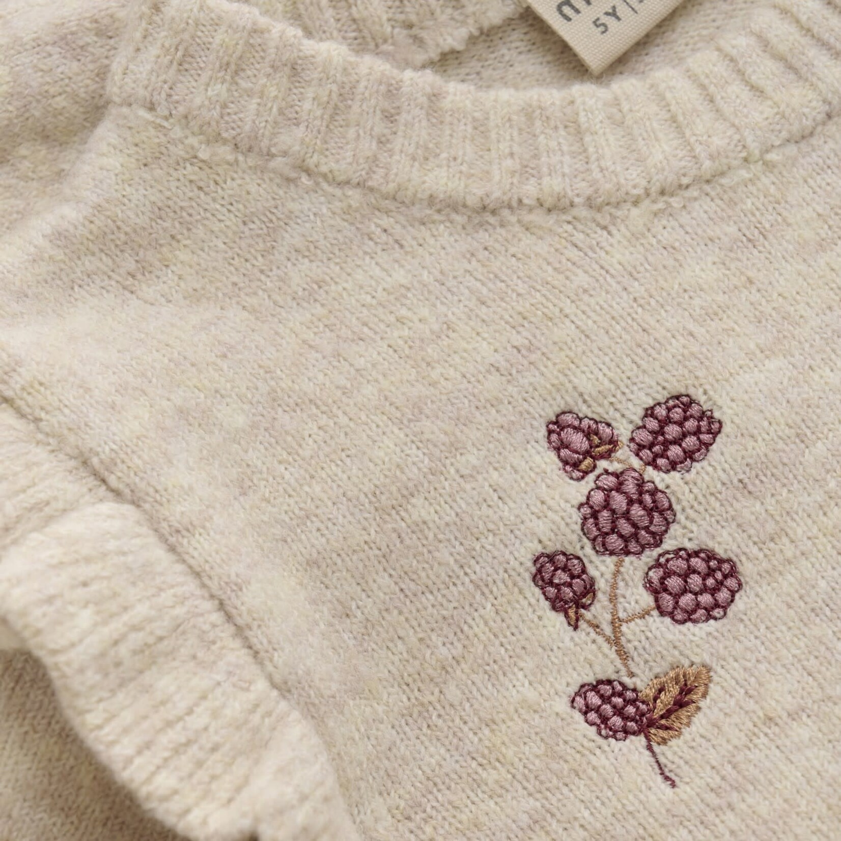 Minymo MINYMO - Heather beige knit sweater with pink flower embroidery and ruffles