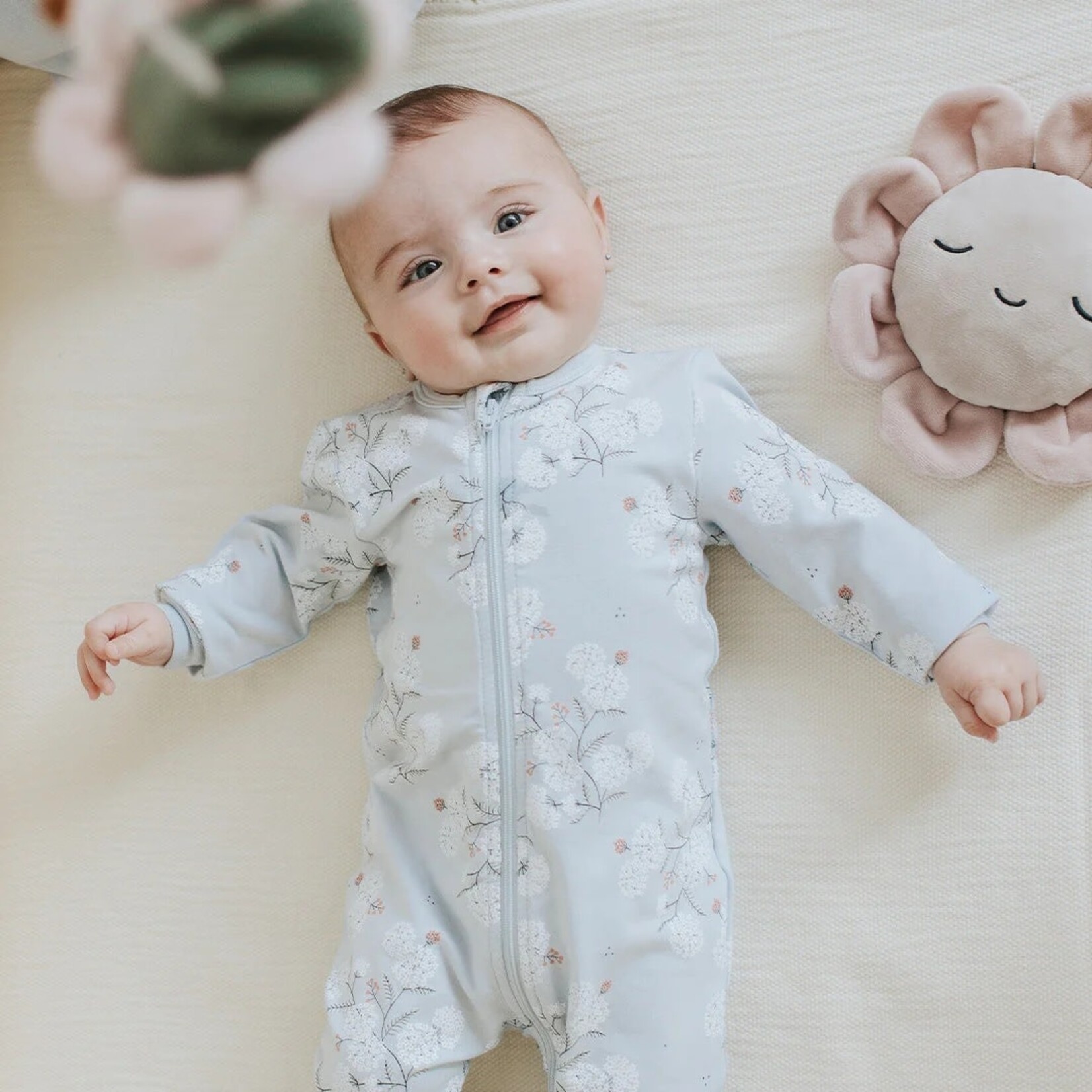 Petit Lem PETIT LEM - Hydrangea Print on Sky Blue Sleeper