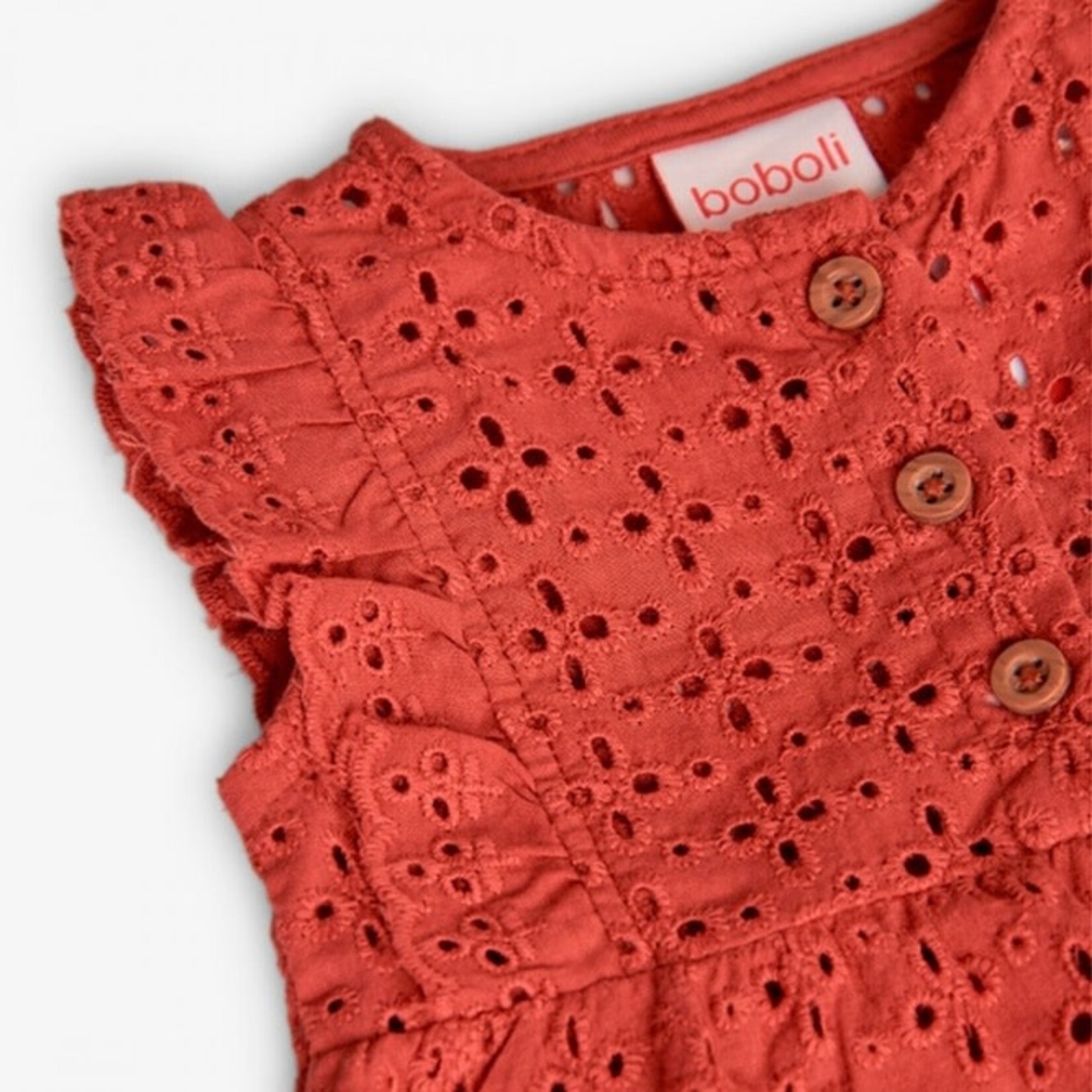Boboli BOBOLI - Plain earth red romper in poplin and English lace embroidery