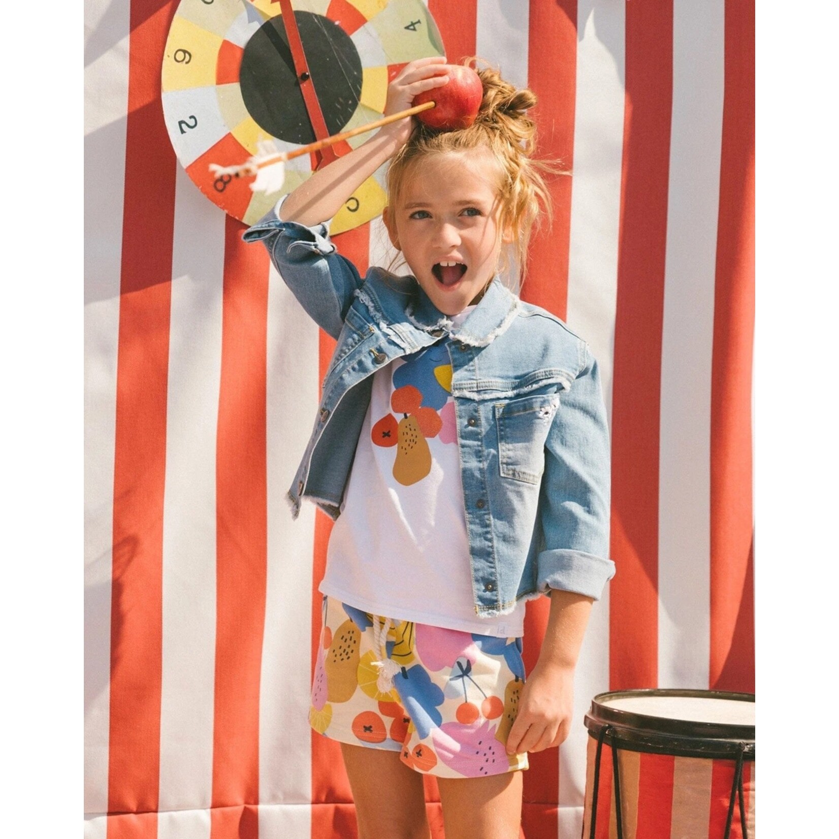 Deux par Deux DEUX PAR DEUX - Printed french terry shorts with fruits print on yellow background 'Line up for stripes'