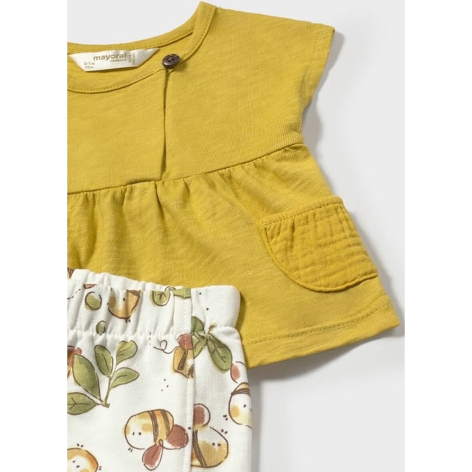 Mayoral MAYORAL - Ensemble 2 morceaux - T-shirt de couleur olive et un short blanc à imprimé de fleurs et d'abeilles