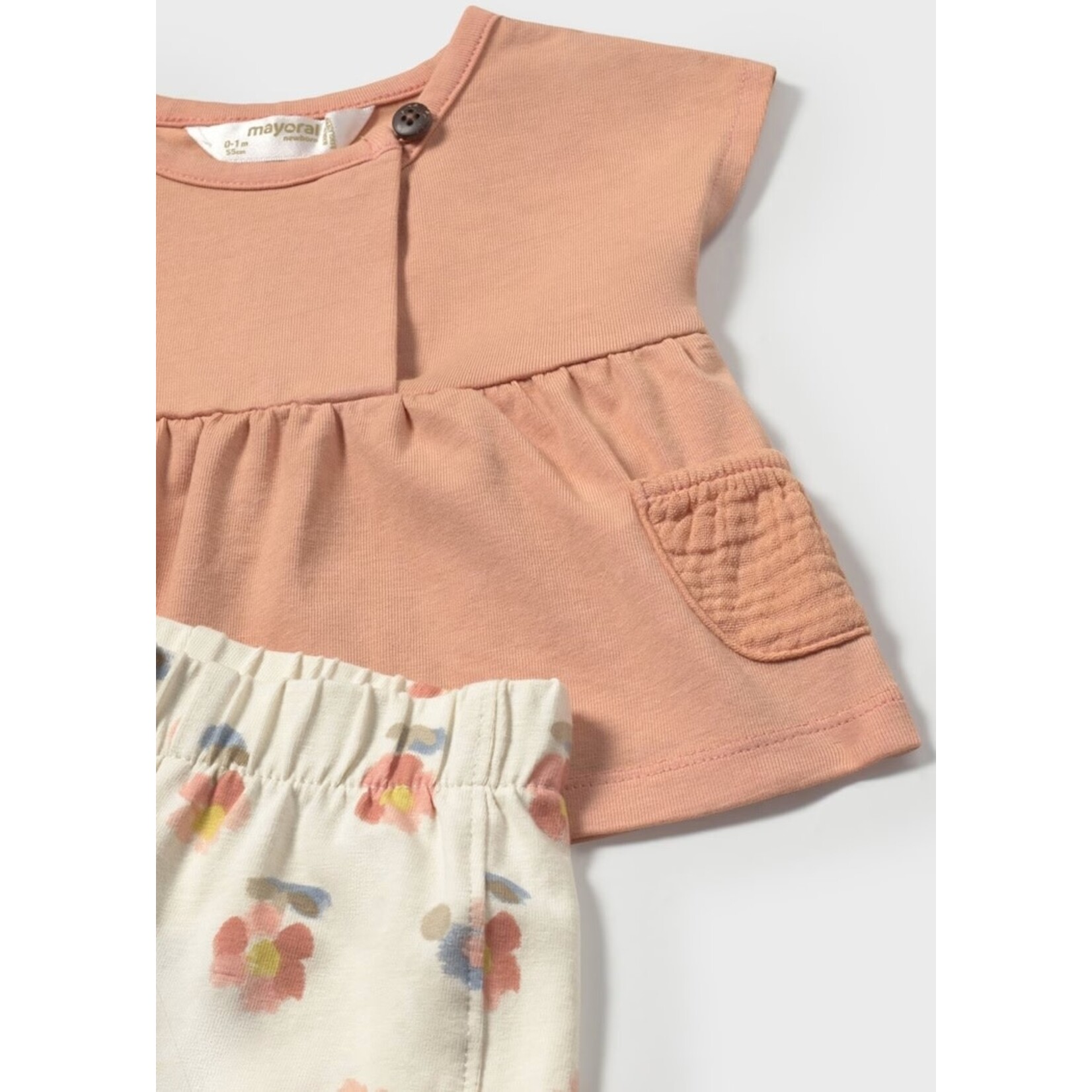 Mayoral MAYORAL - Ensemble  2 pièces avec t-shirt corail et short beige à motif de fleurs