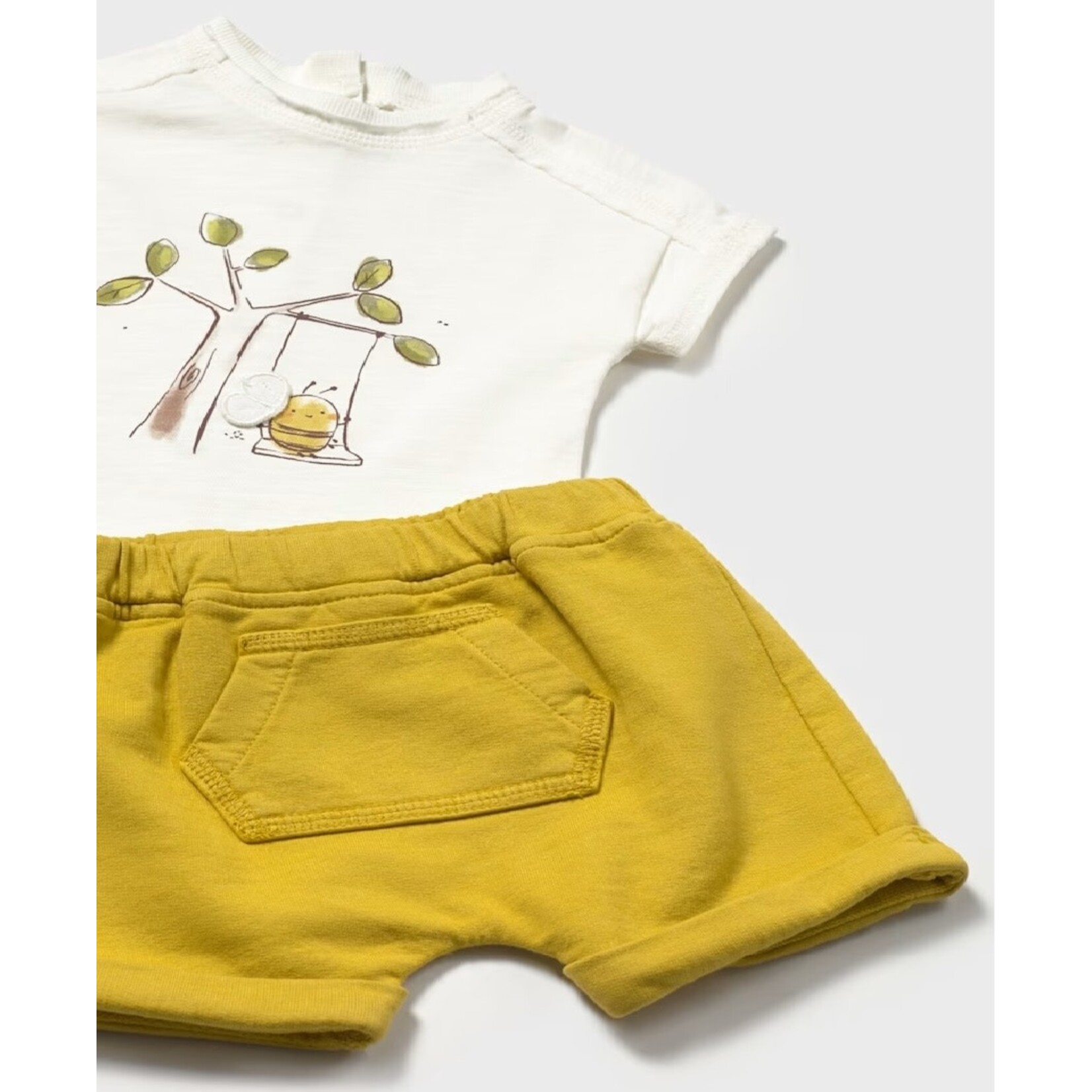 Mayoral  MAYORAL - Two-piece set - Short-sleeved t-shirt with bee motif and mustard yellow shorts