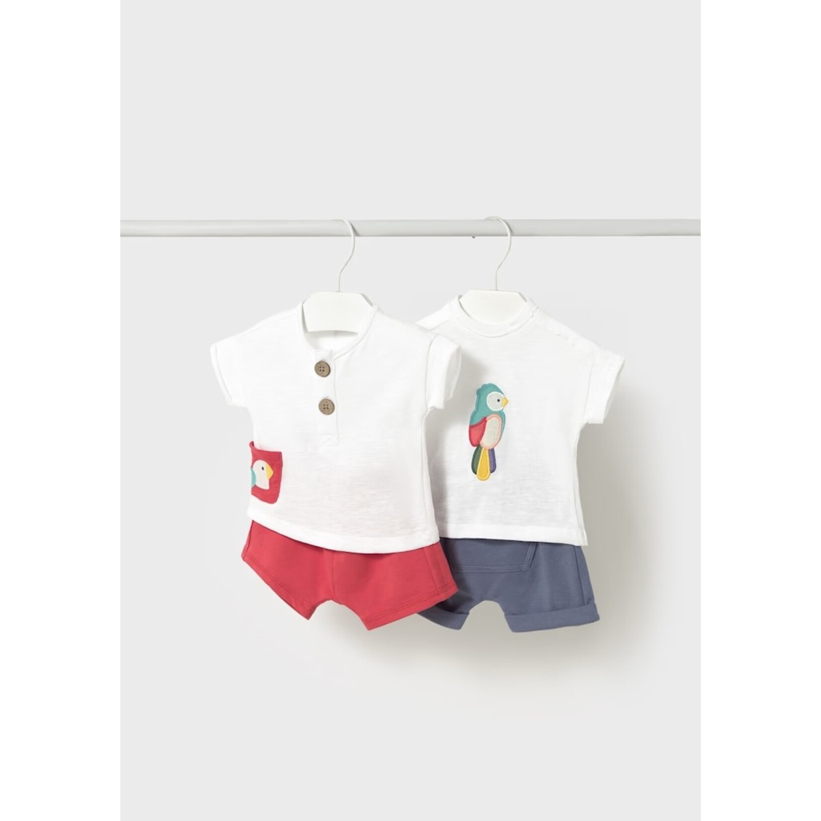 Mayoral  MAYORAL - 2-piece set - Red shorts and white t-shirt with a pocket and toucan embroidery