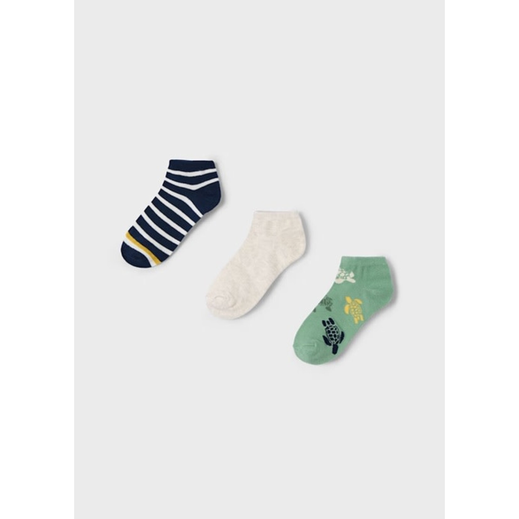 Mayoral MAYORAL - Pack of 3 pairs of ankle socks 'navy with white and yellow line, plain beige and green with turtle print'