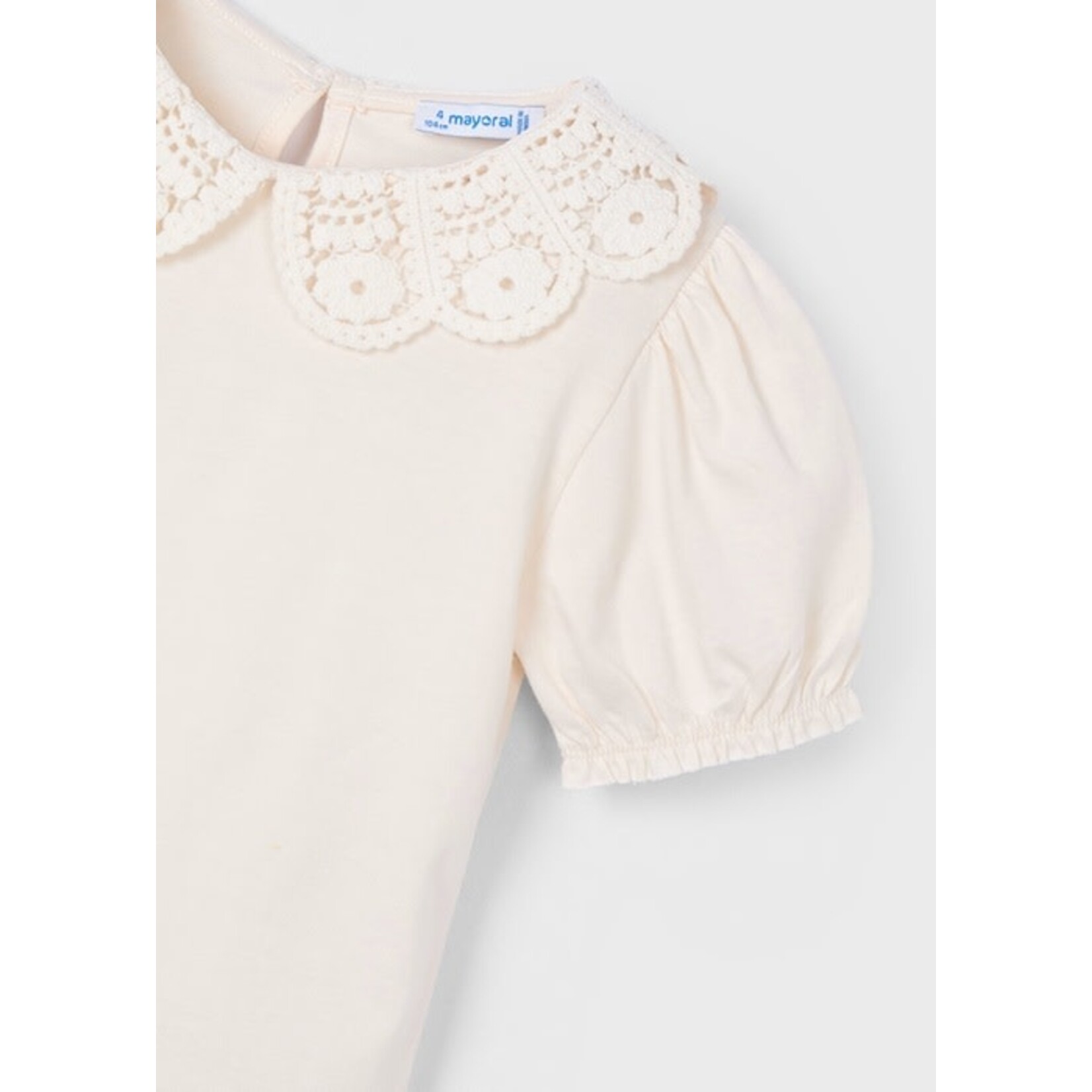 Mayoral MAYORAL - Cream short-sleeved t-shirt with crochet Peter Pan collar