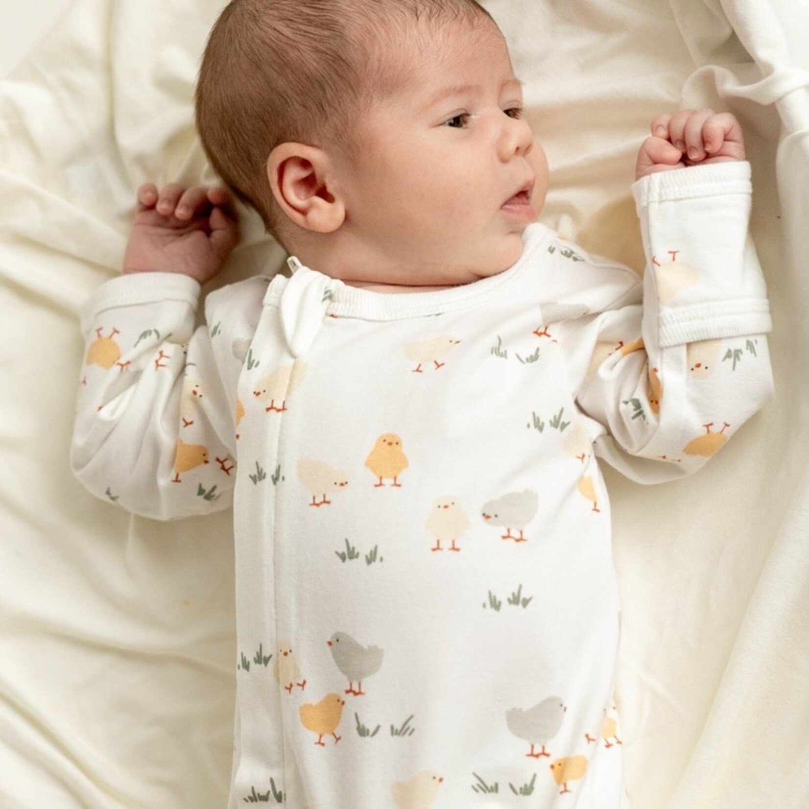 Coccoli COCCOLI - Pyjama une pièce pour bébé en modal blanc avec imprimé de poussins