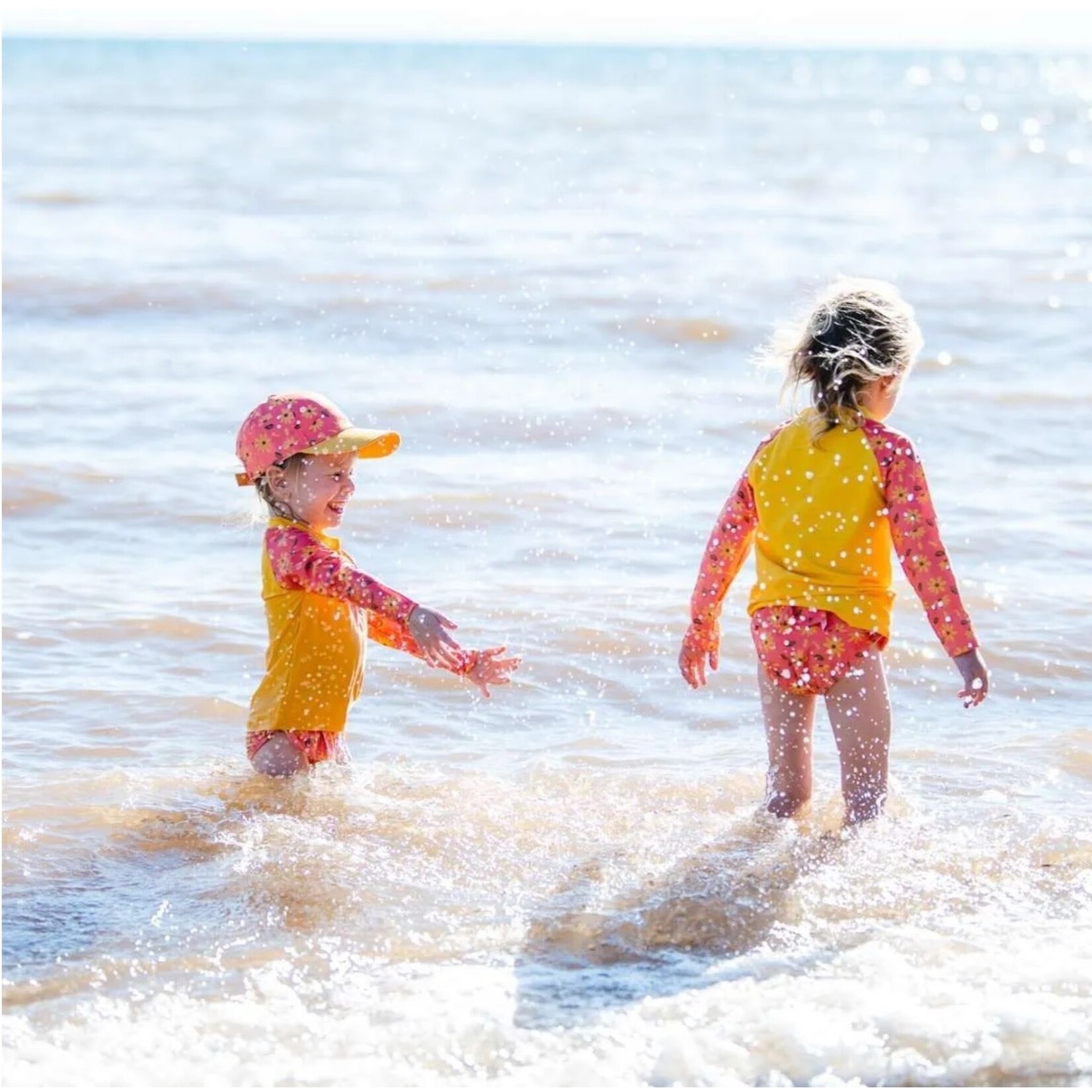 Calikids CALIKIDS - Maillot de bain deux pièce à manches longues avec fleurs orange et jaune