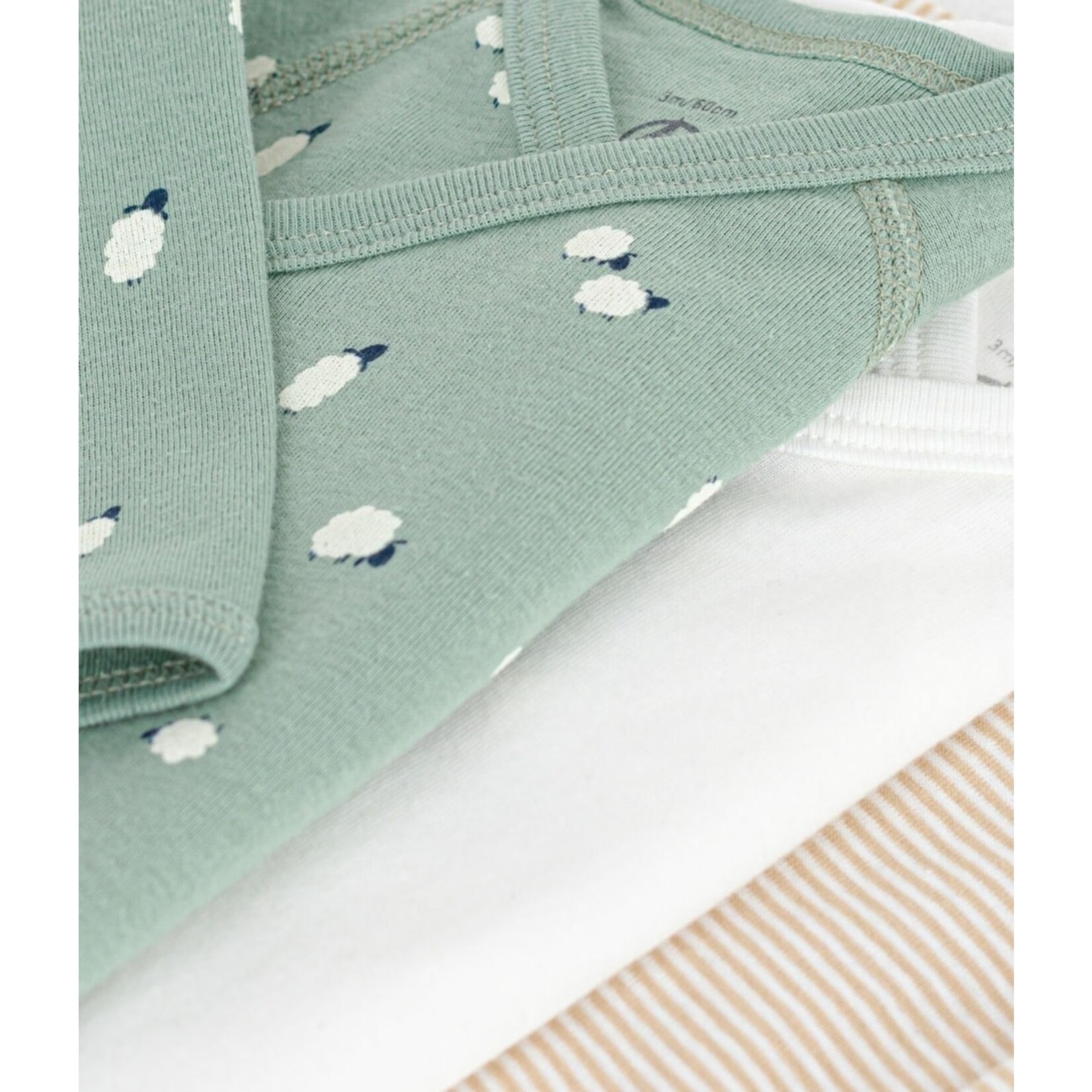 Petit Bateau PETIT BATEAU - Lot de 3 cache-couches manches longues à col cache-coeur 'Uni blanc/Ligné beige et blanc/Vert avec moutons'