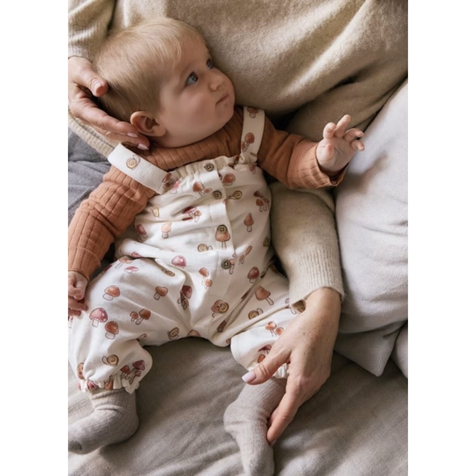 Mayoral MAYORAL - Set of overalls with mushrooms and snails and long-sleeved cinnamon t-shirt