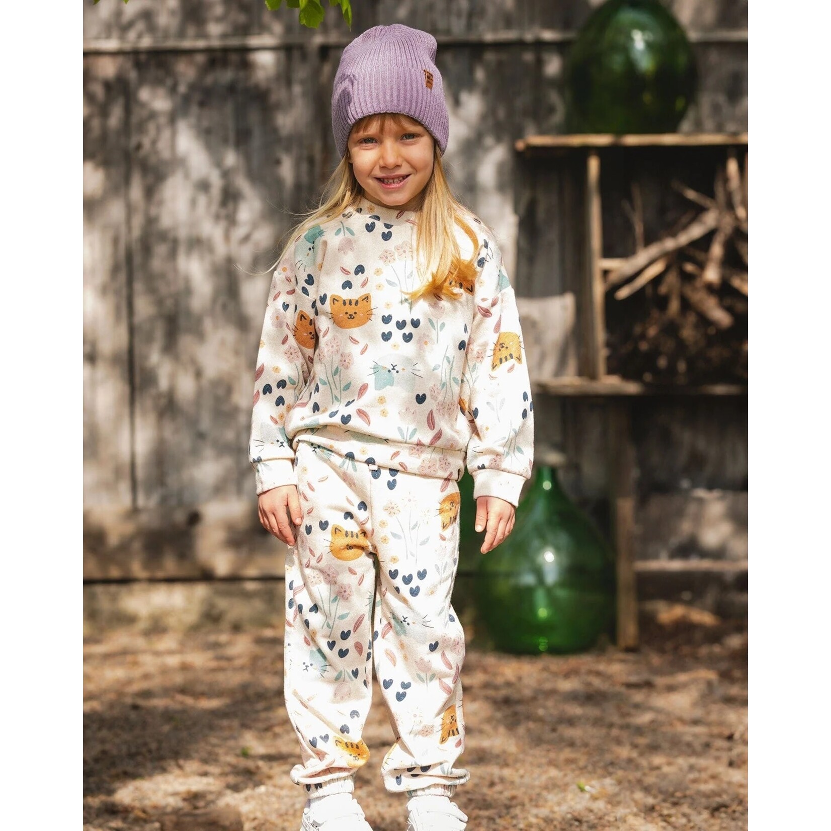 Deux par Deux DEUX PAR DEUX - Beige Glittering French Terry Sweatpant with Cat Print 'Chatouille'