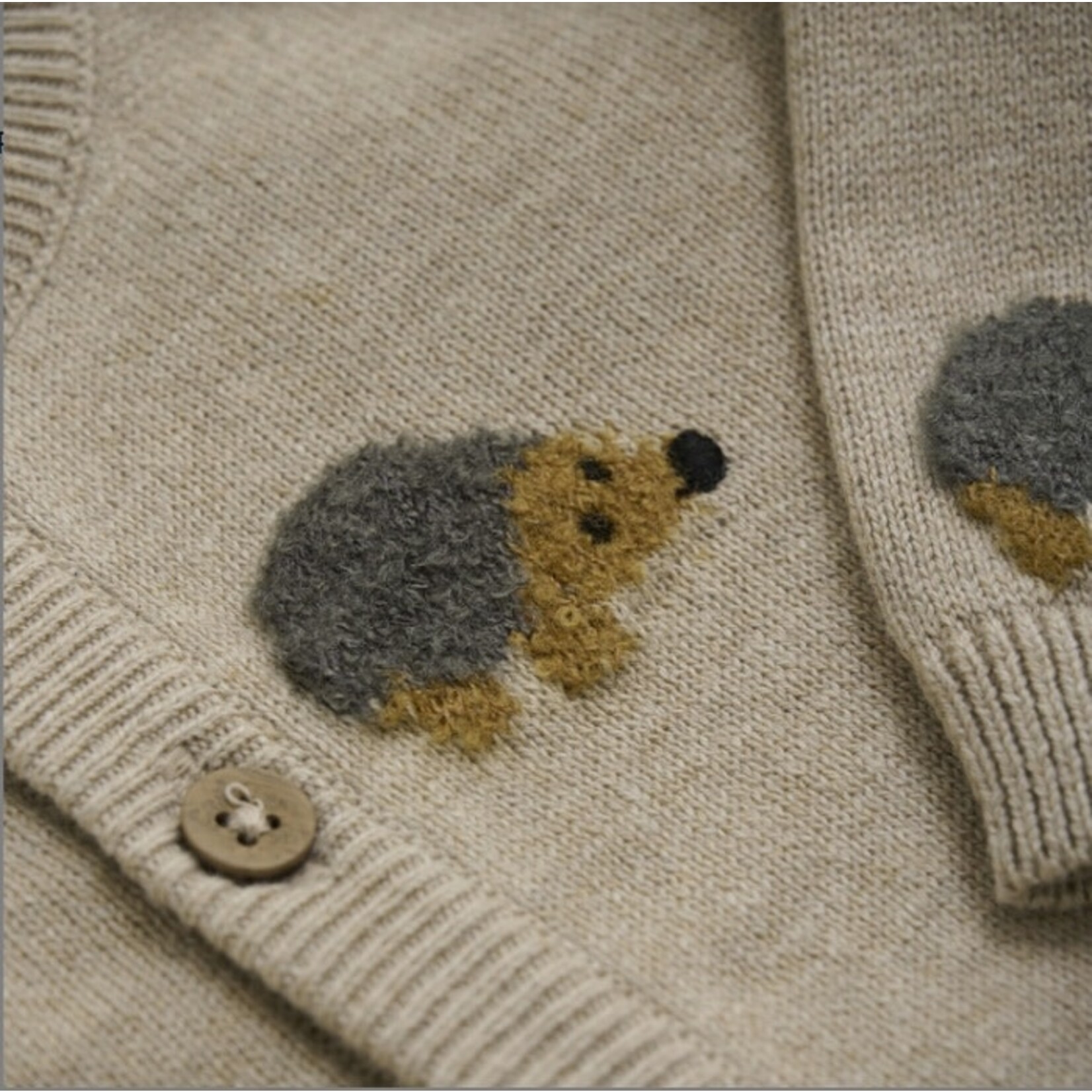 Minymo MINYMO - Cardigan en tricot brun pâle à motif d'hérissons