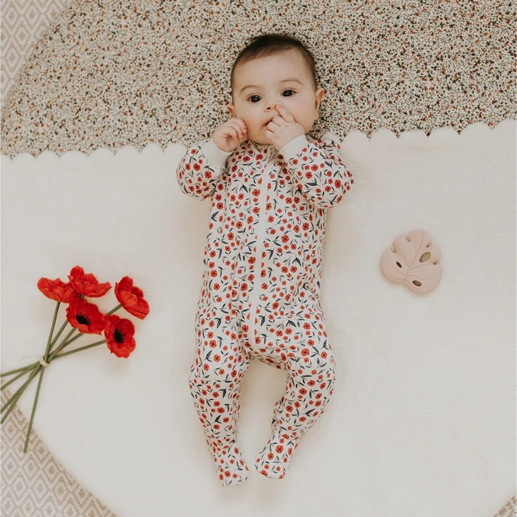 Petit Lem PETIT LEM - Beige baby pajamas with poppy floral print