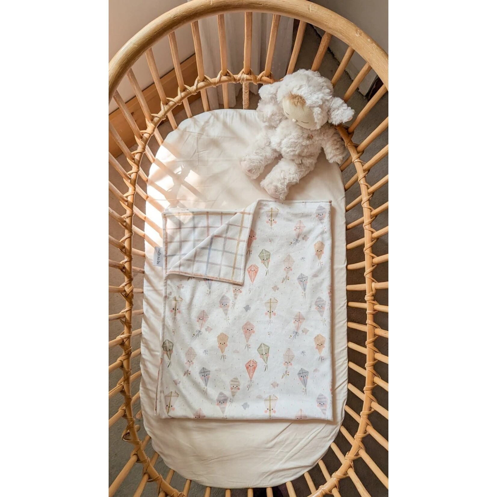 Veille sur toi VEILLE SUR TOI -  Reversible Minky Mini Blanket - Kite