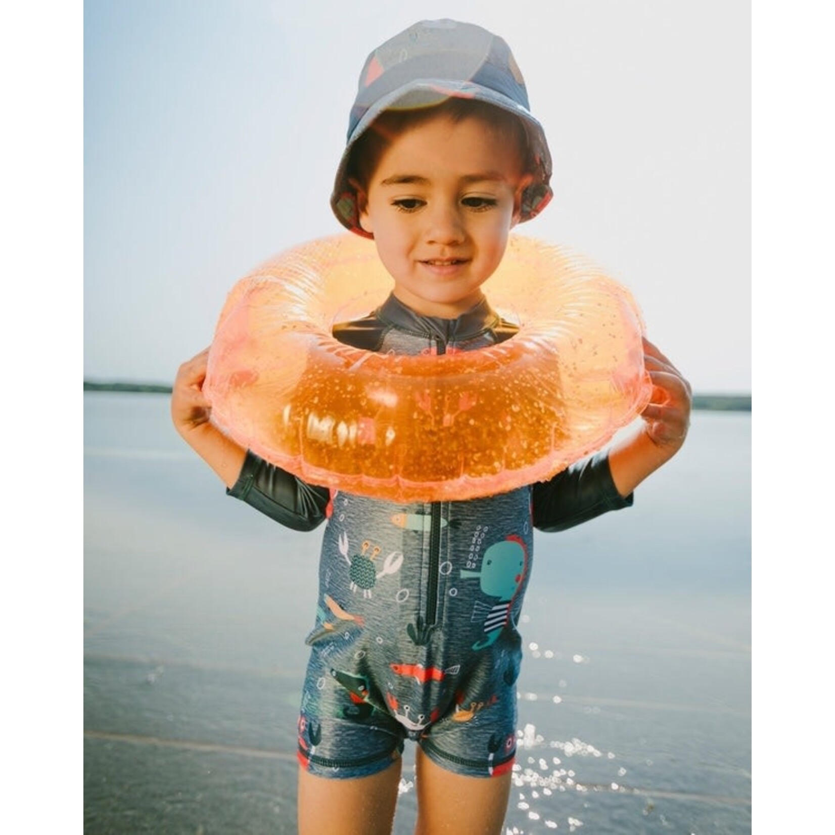 Deux par Deux DEUX PAR DEUX - Maillot de bain à manches longues une-pièce bleu imprimé animaux marins  'Comme un poisson dans l'eau'