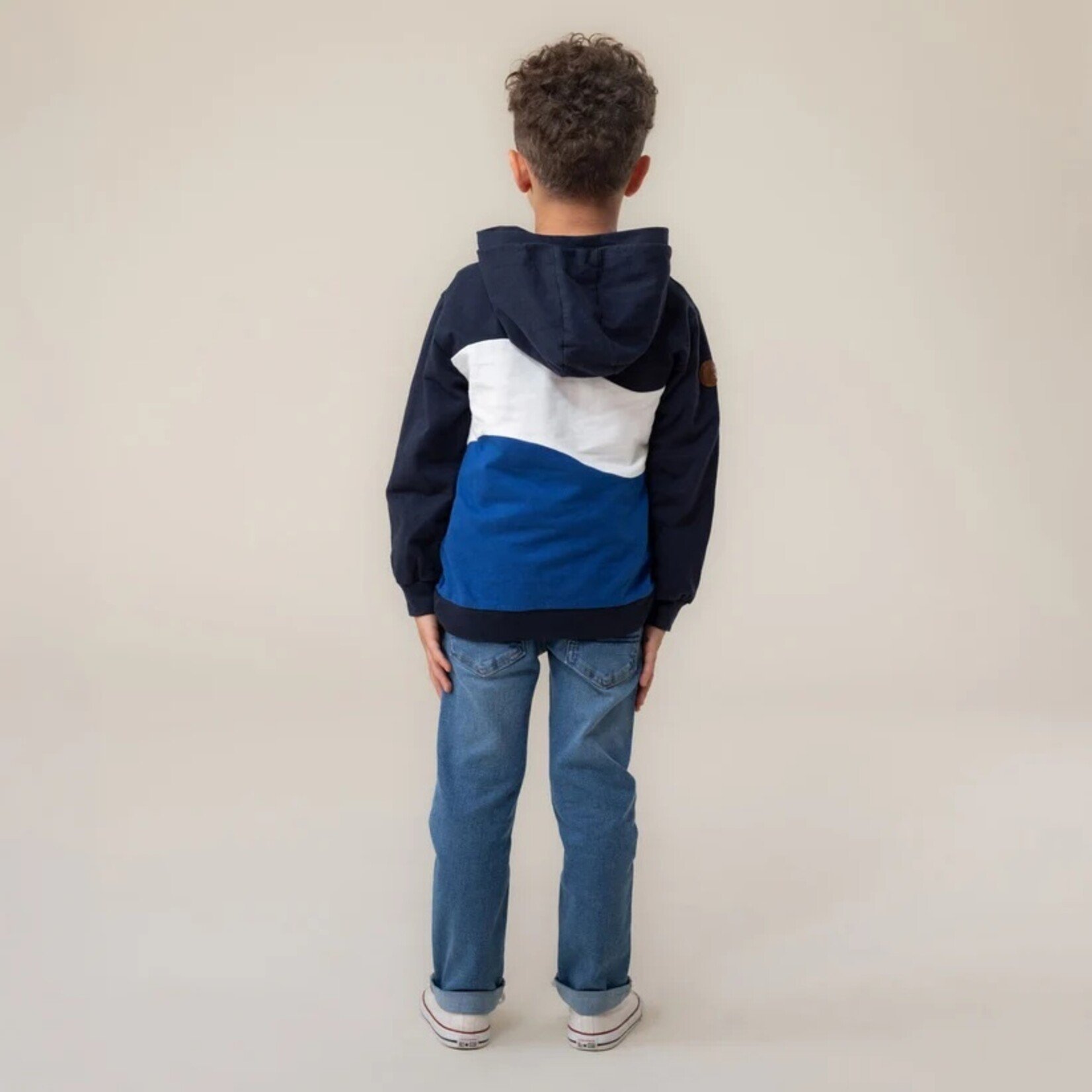 Nanö NANÖ - Chandail à capuchon bleu marin et blanc 'Brise Côtière'